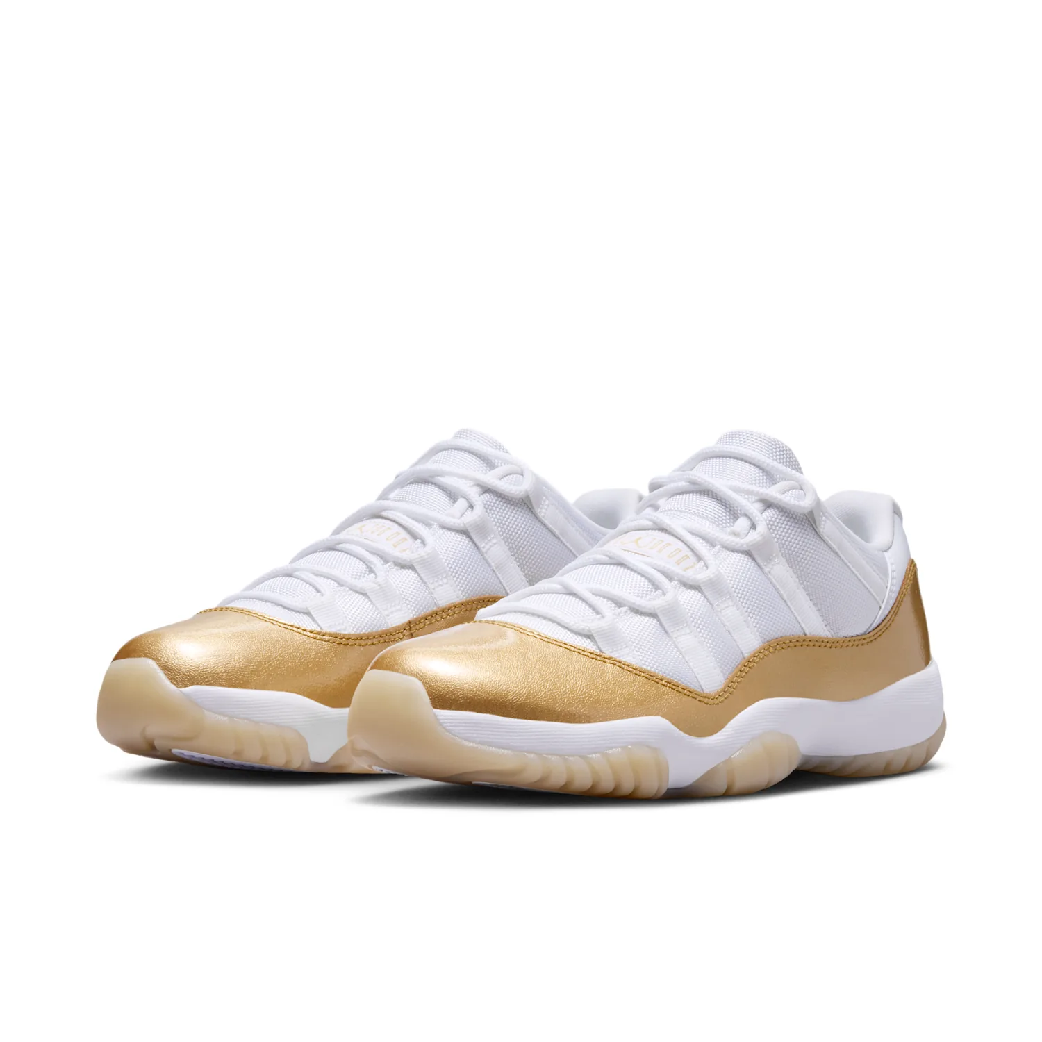 Air Jordan 11 Low "Mother's Day" image 7