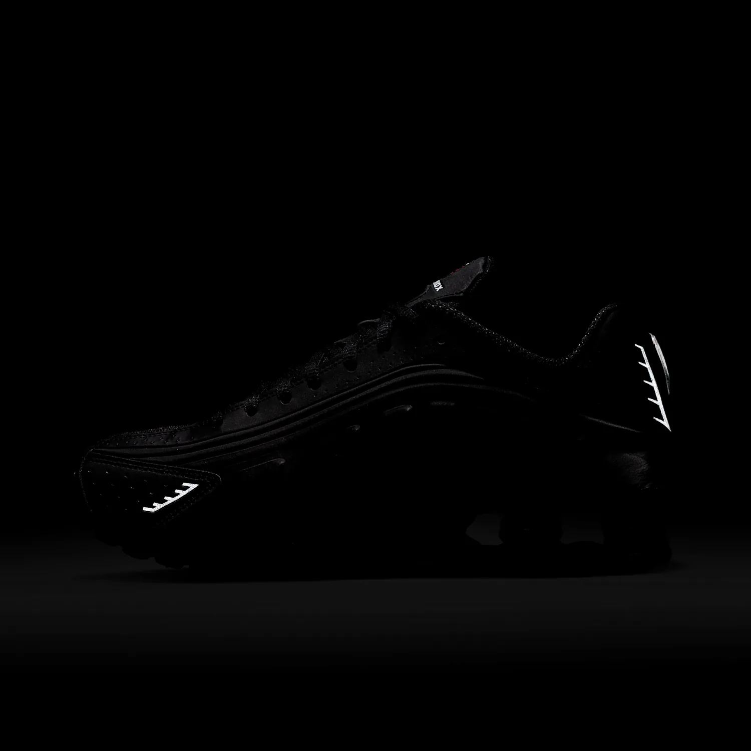 Nike Shox R4 image 12