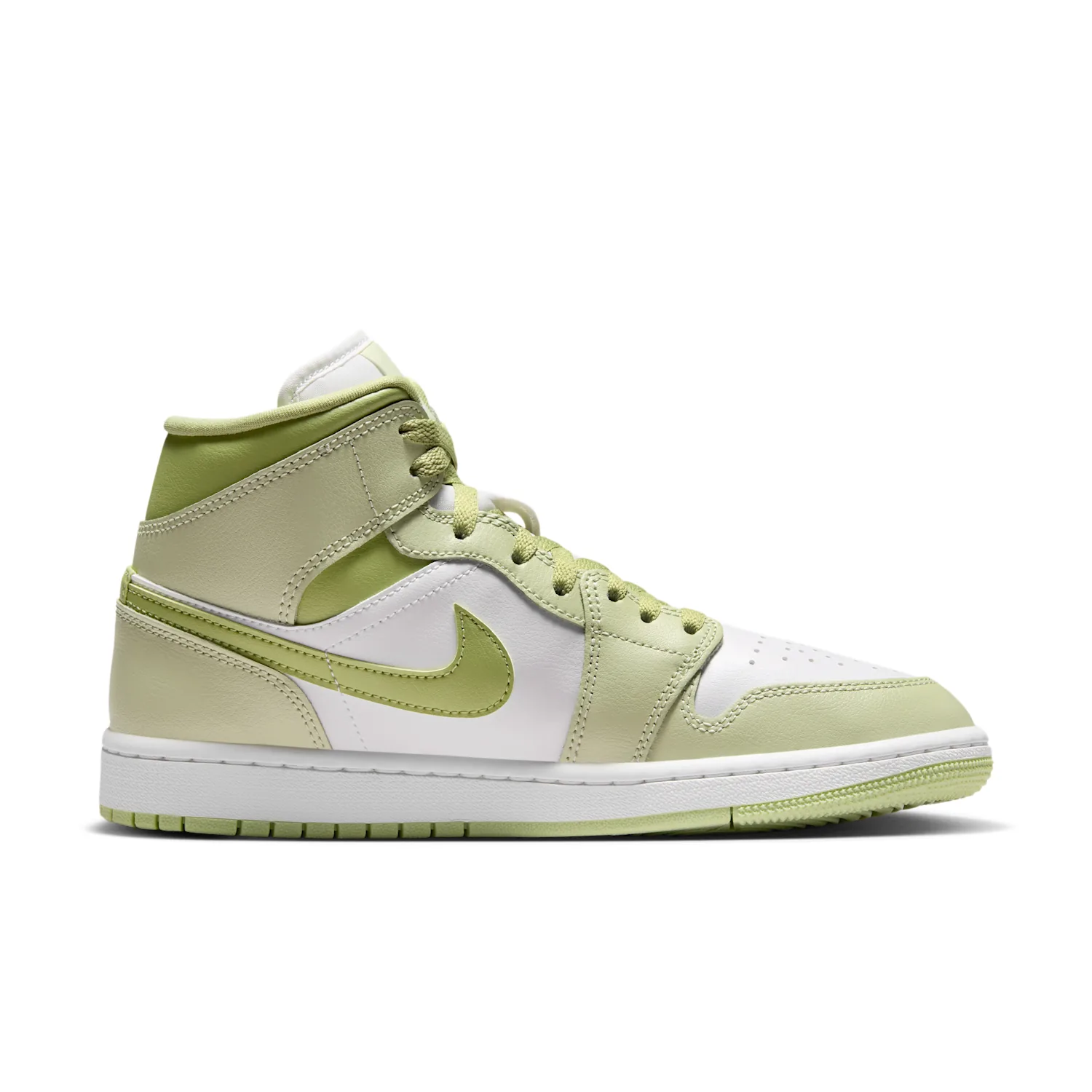 Air Jordan 1 Mid image 3