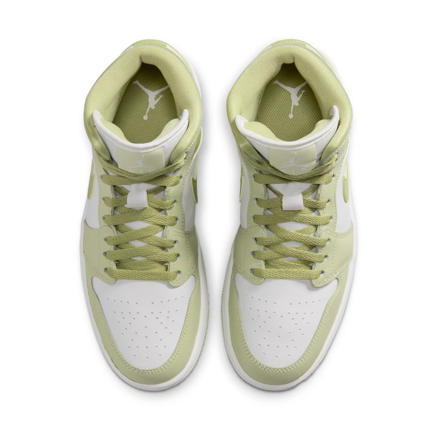 Air Jordan 1 Mid image 4