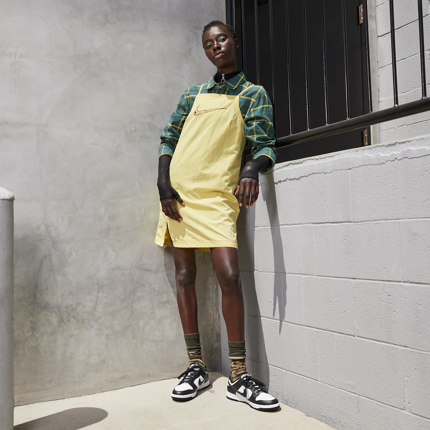 Nike Dunk Low image 2