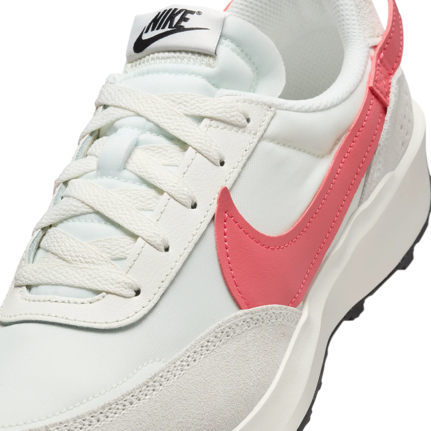 Nike Waffle Debut image 7