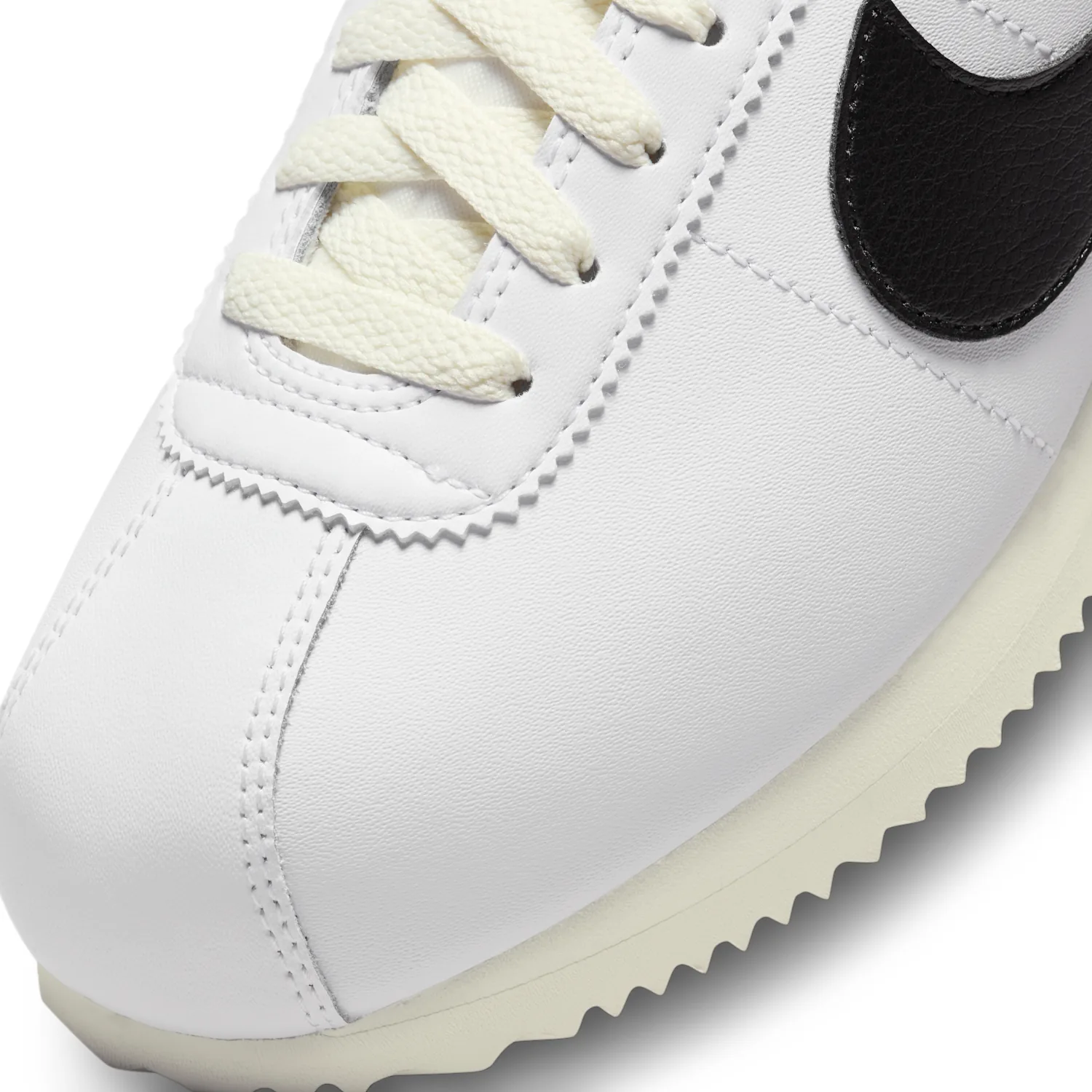 Nike Cortez Leather image 10