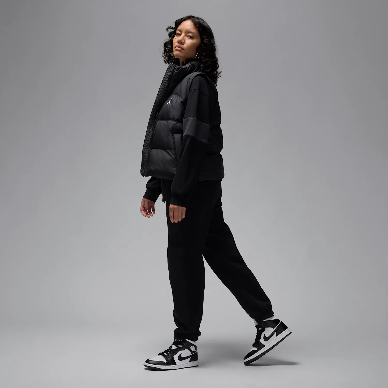 Air Jordan 1 Mid image 9