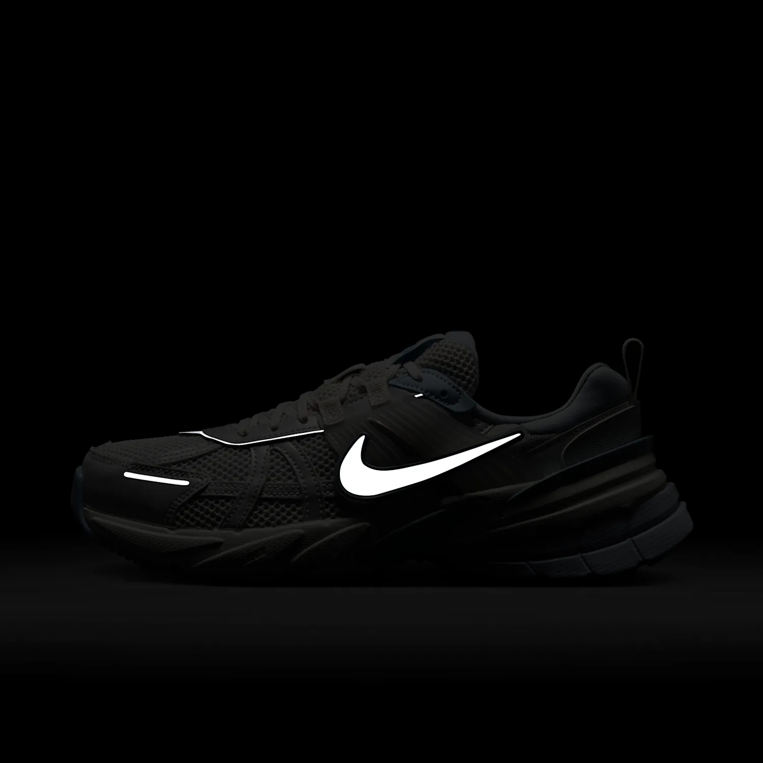 Nike V2K Run image 2