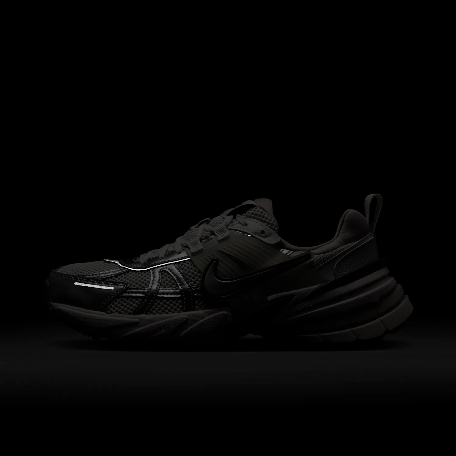 Nike V2K Run image 2