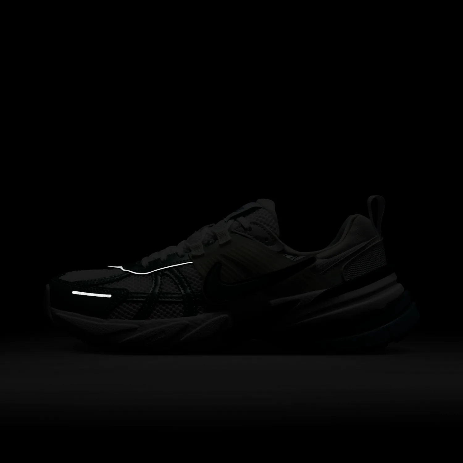 Nike V2K Run image 2