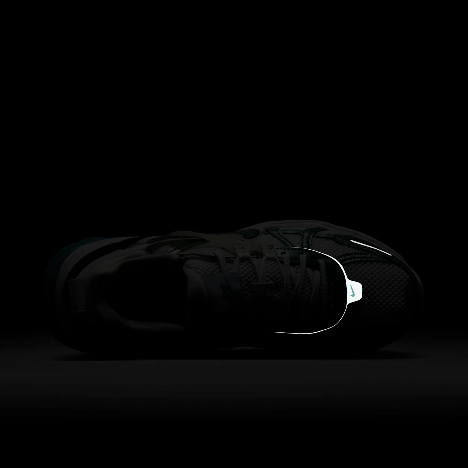 Nike V2K Run image 10