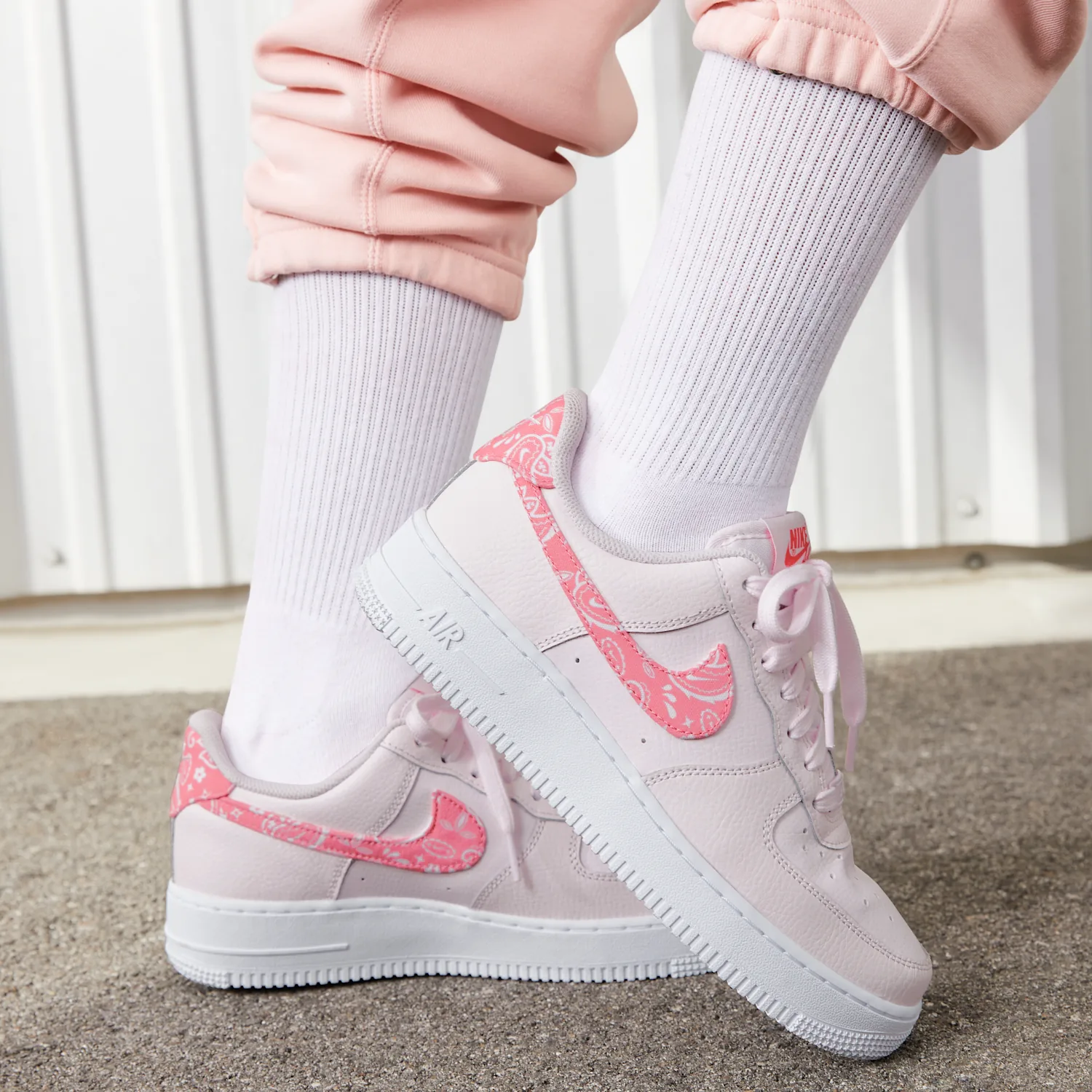 Nike Air Force 1 '07 image 2