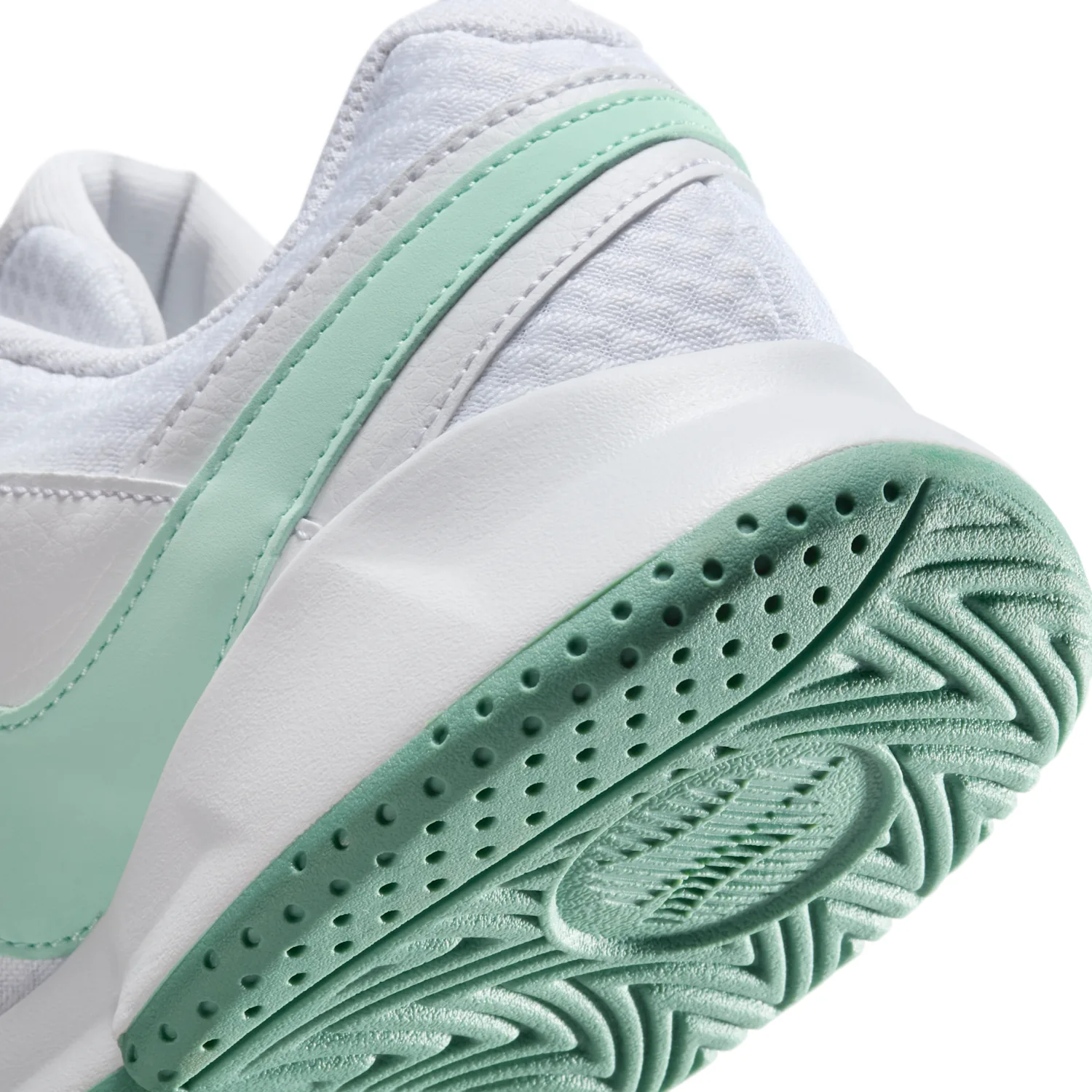 NikeCourt Lite 4 image 8