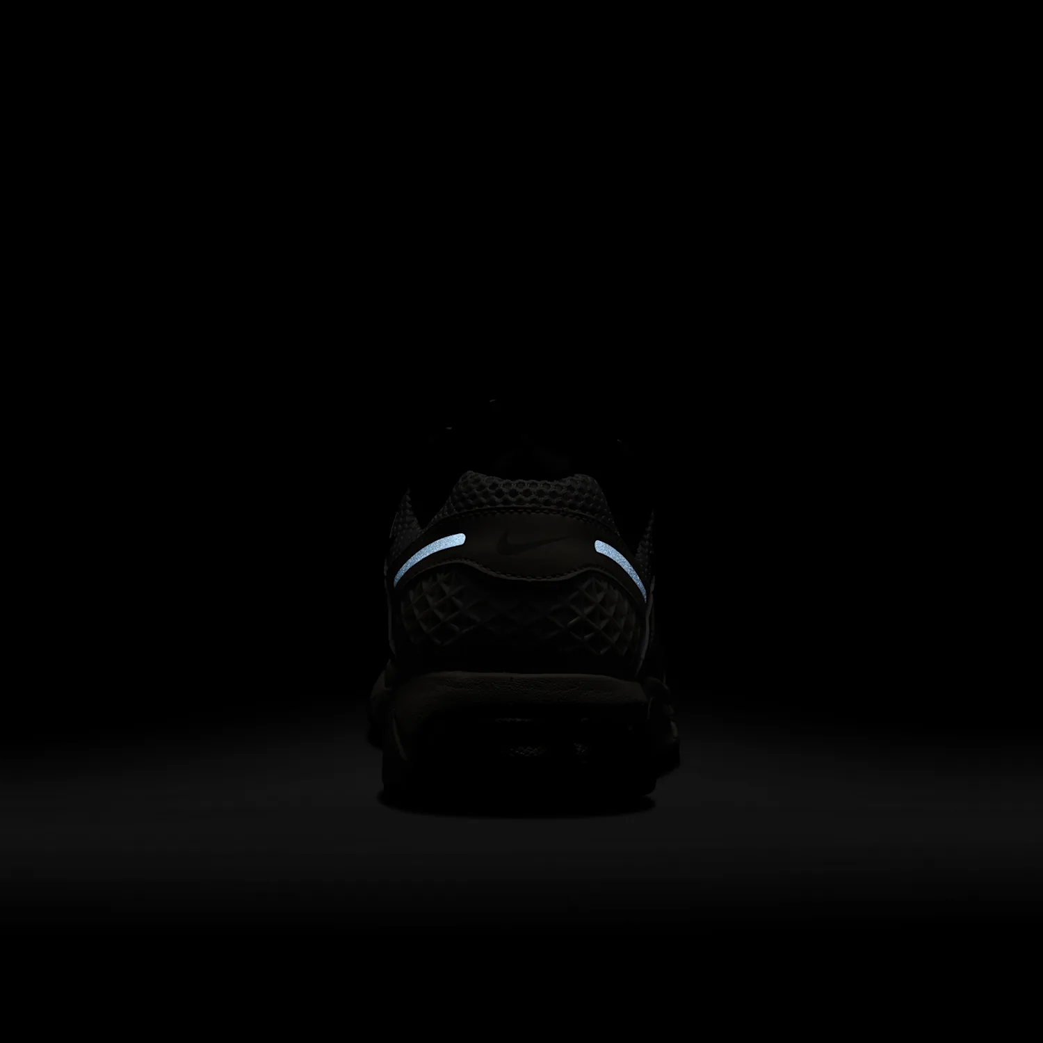 Nike Zoom Vomero 5 image 3