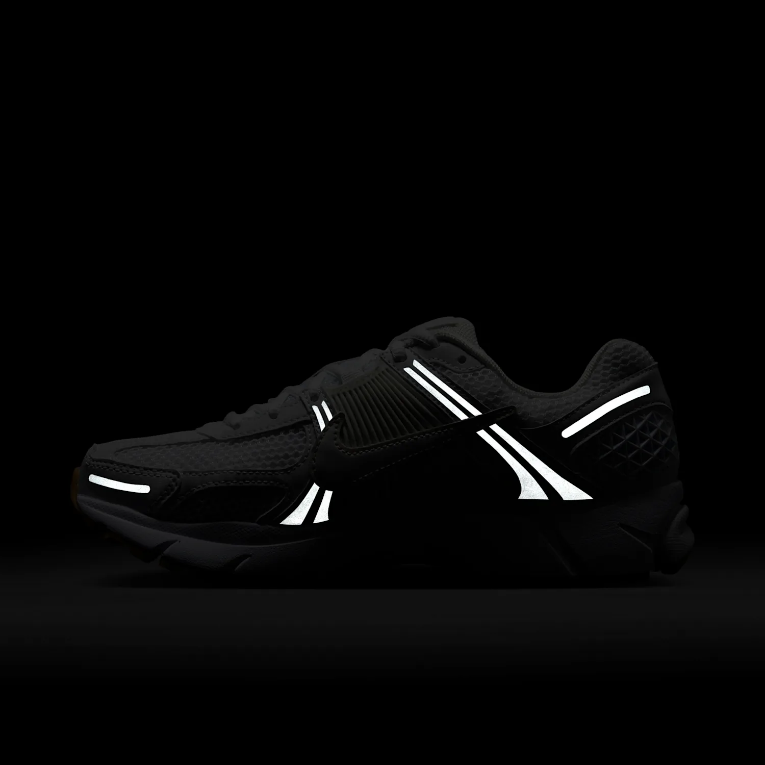 Nike Zoom Vomero 5 image 4