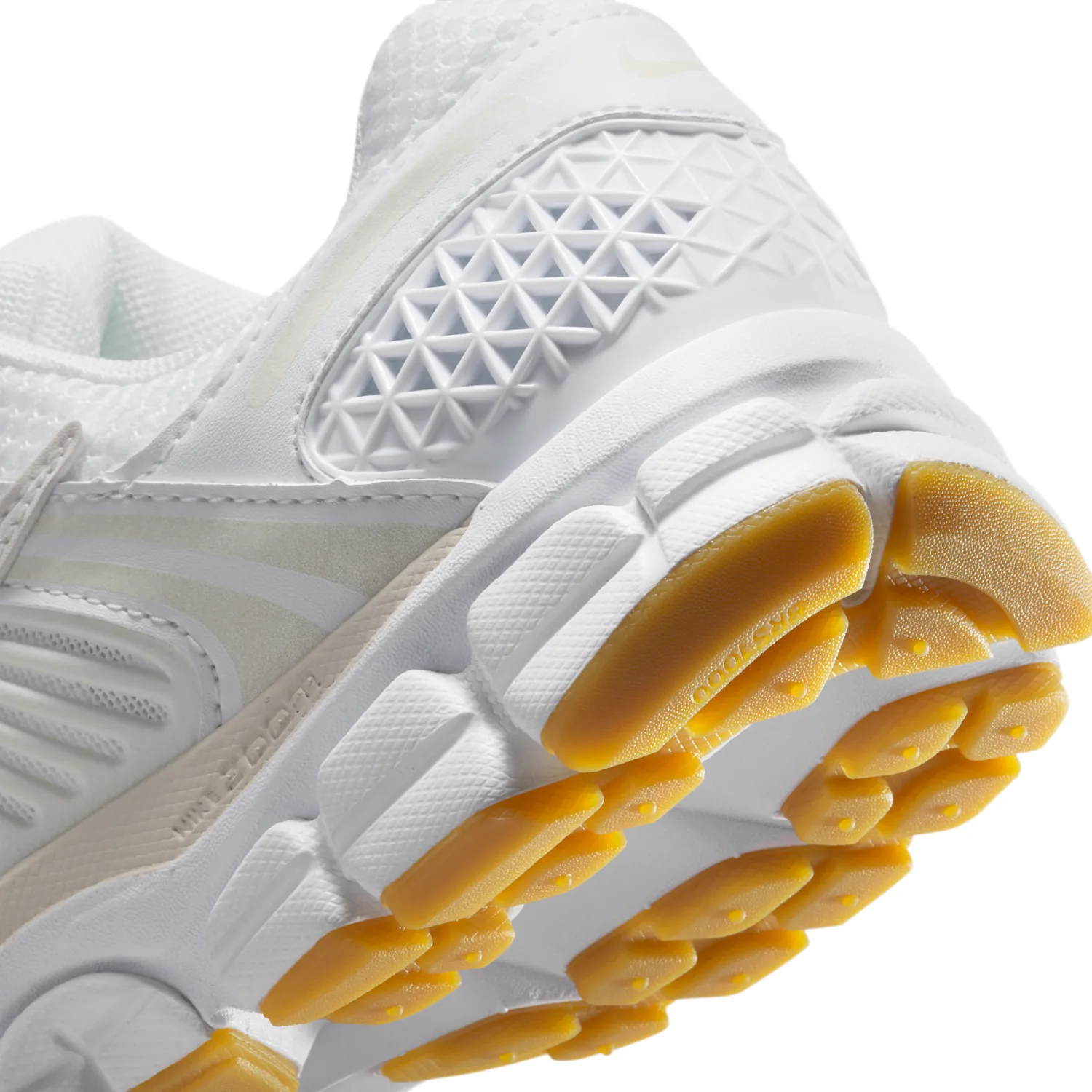 Nike Zoom Vomero 5 image 11