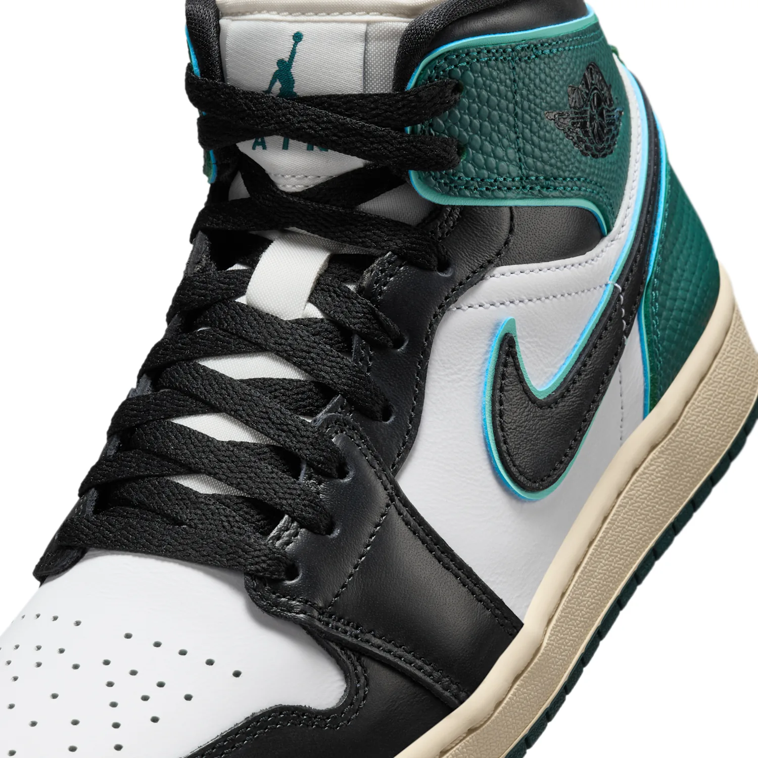 Air Jordan 1 Mid SE image 7