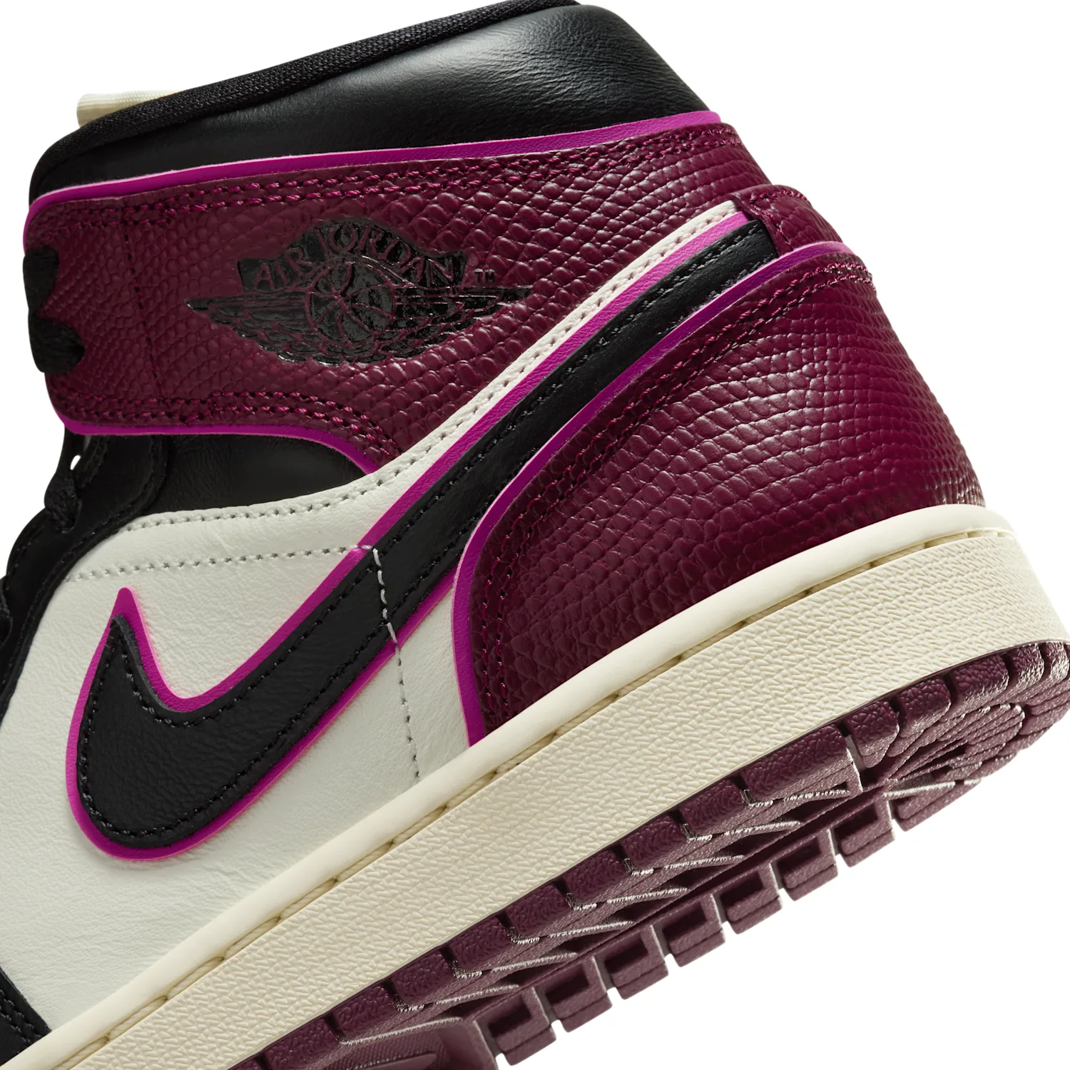 Air Jordan 1 Mid SE image 8