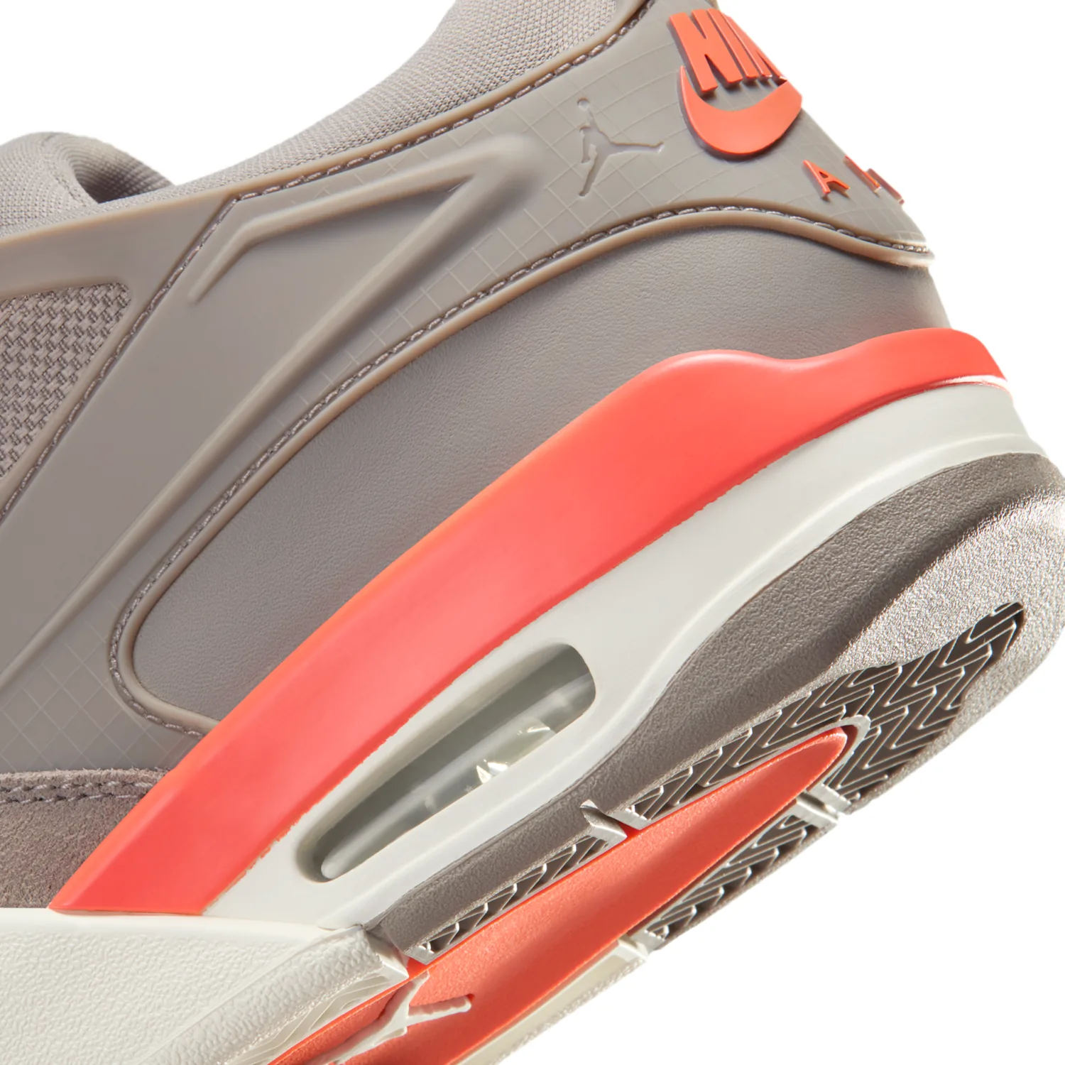 Air Jordan 4 RM image 8