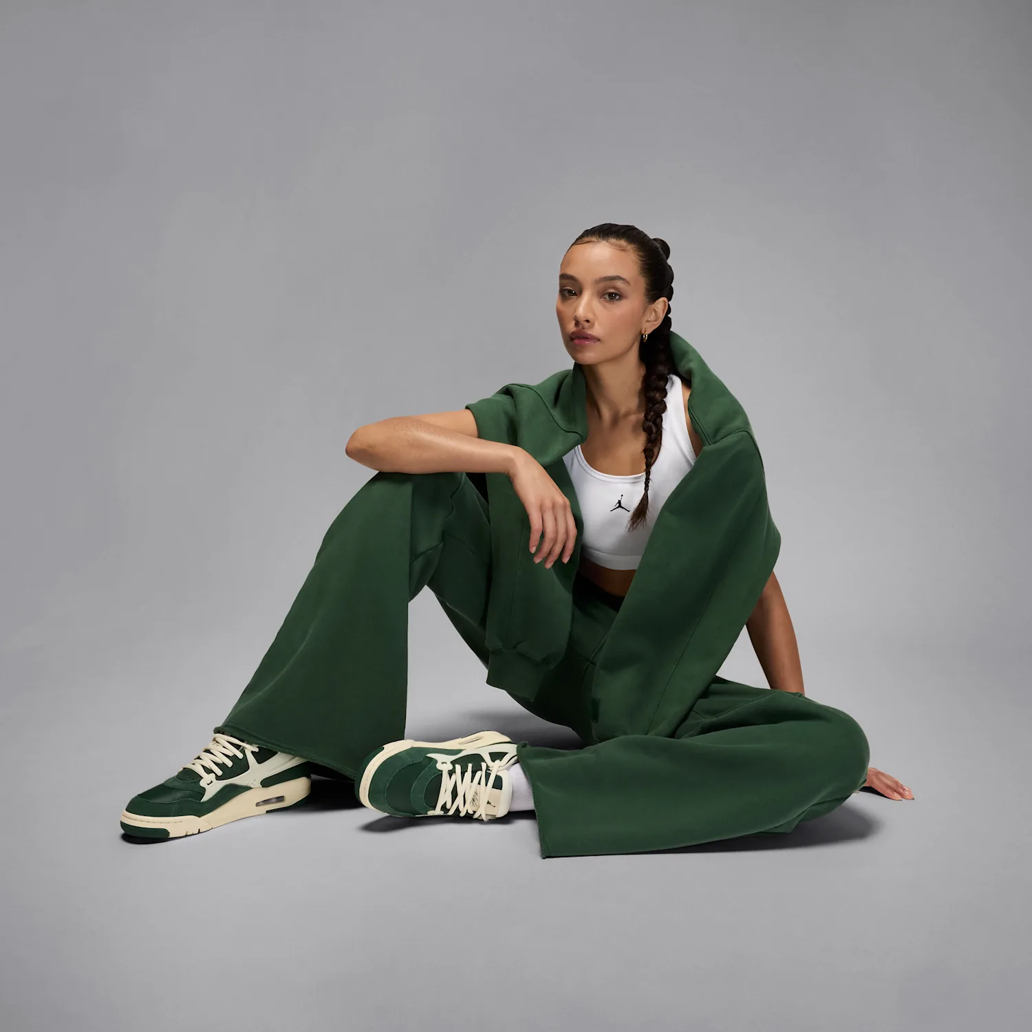 Air Jordan 4 RM image 9