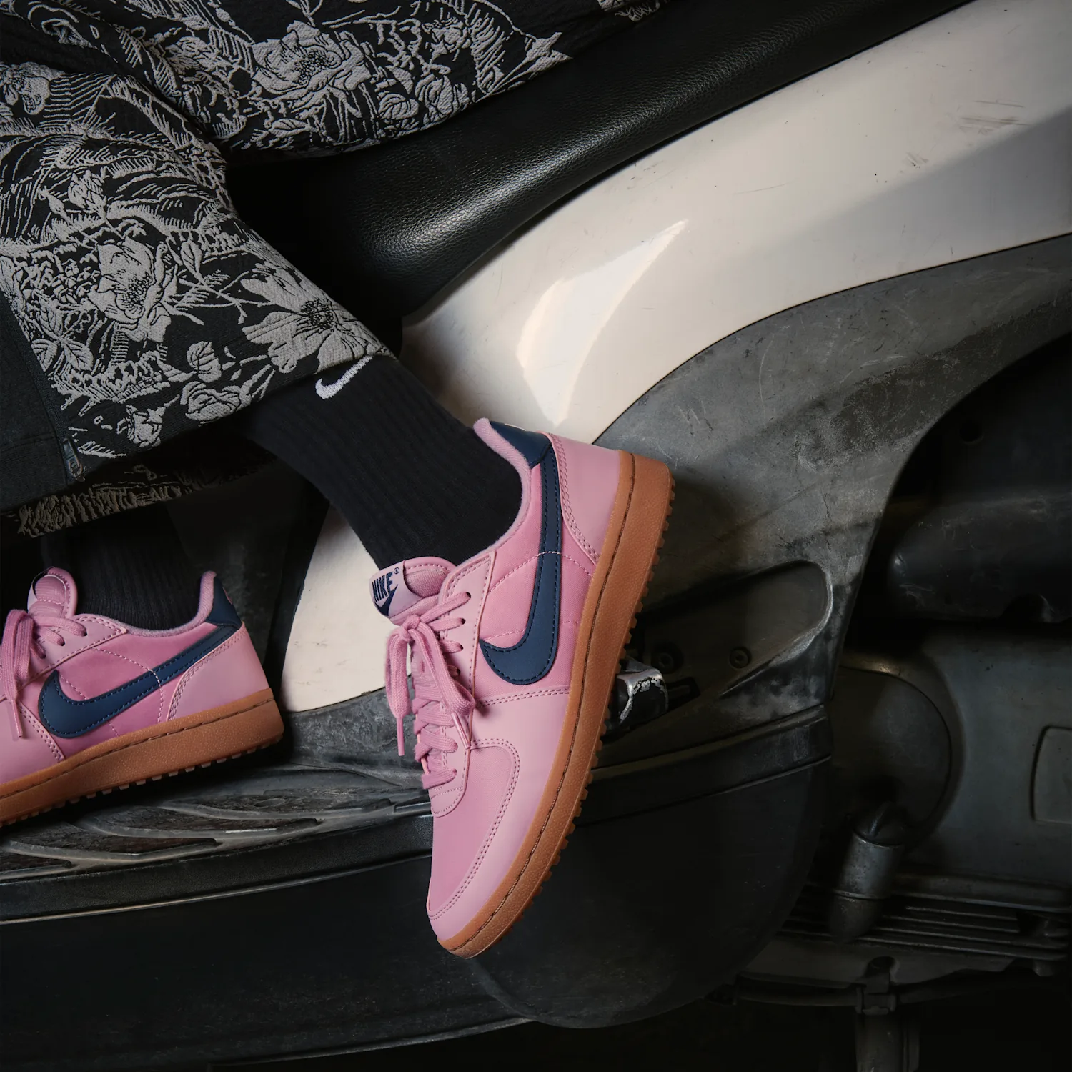 Nike Field General image 2