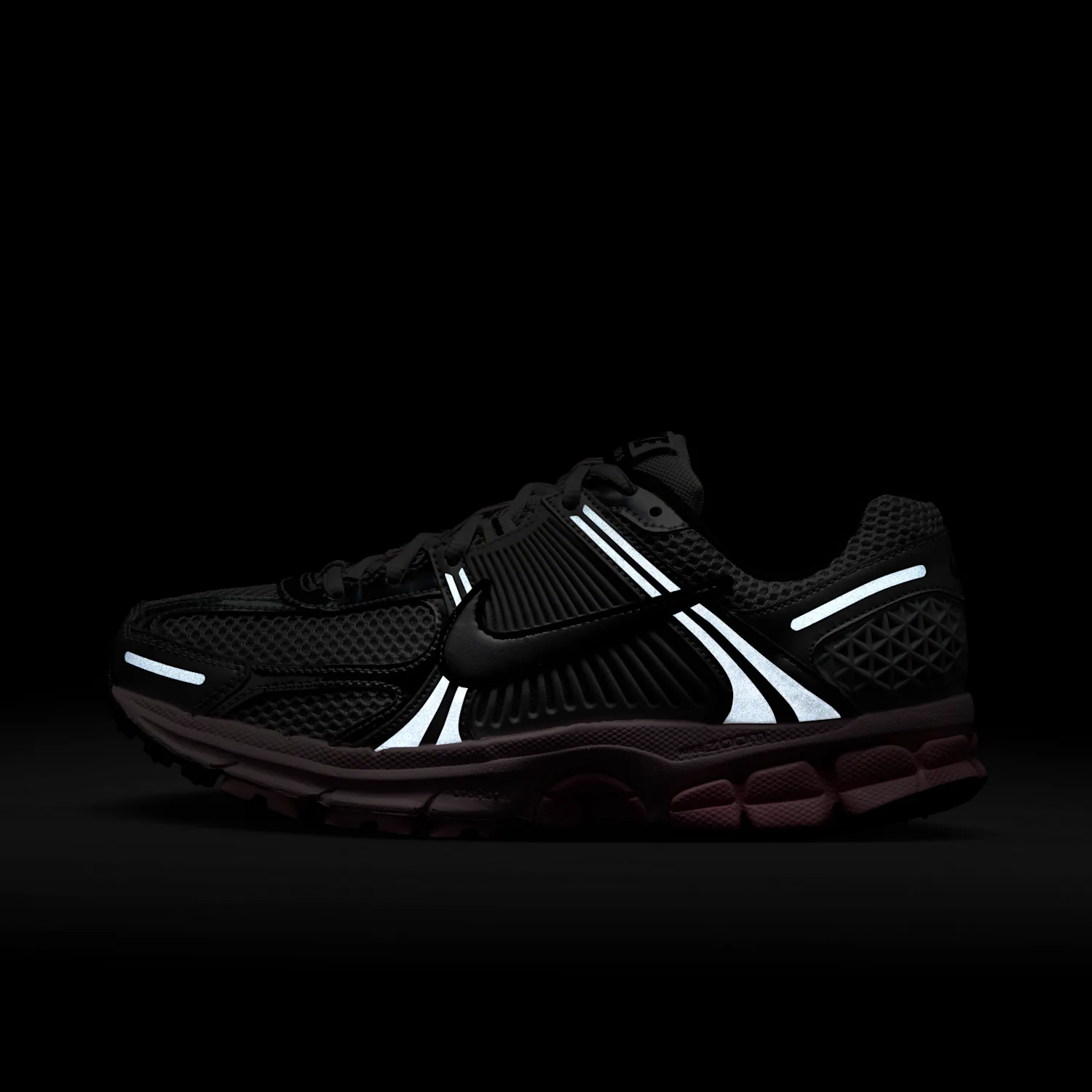 Nike Zoom Vomero 5 image 3