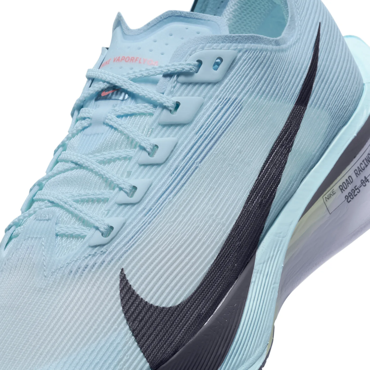 Nike Vaporfly 4 image 7