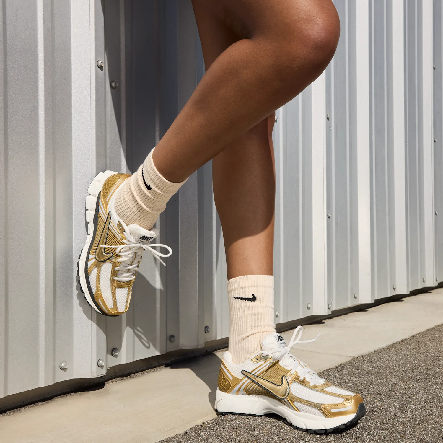 Nike Zoom Vomero 5 image 2