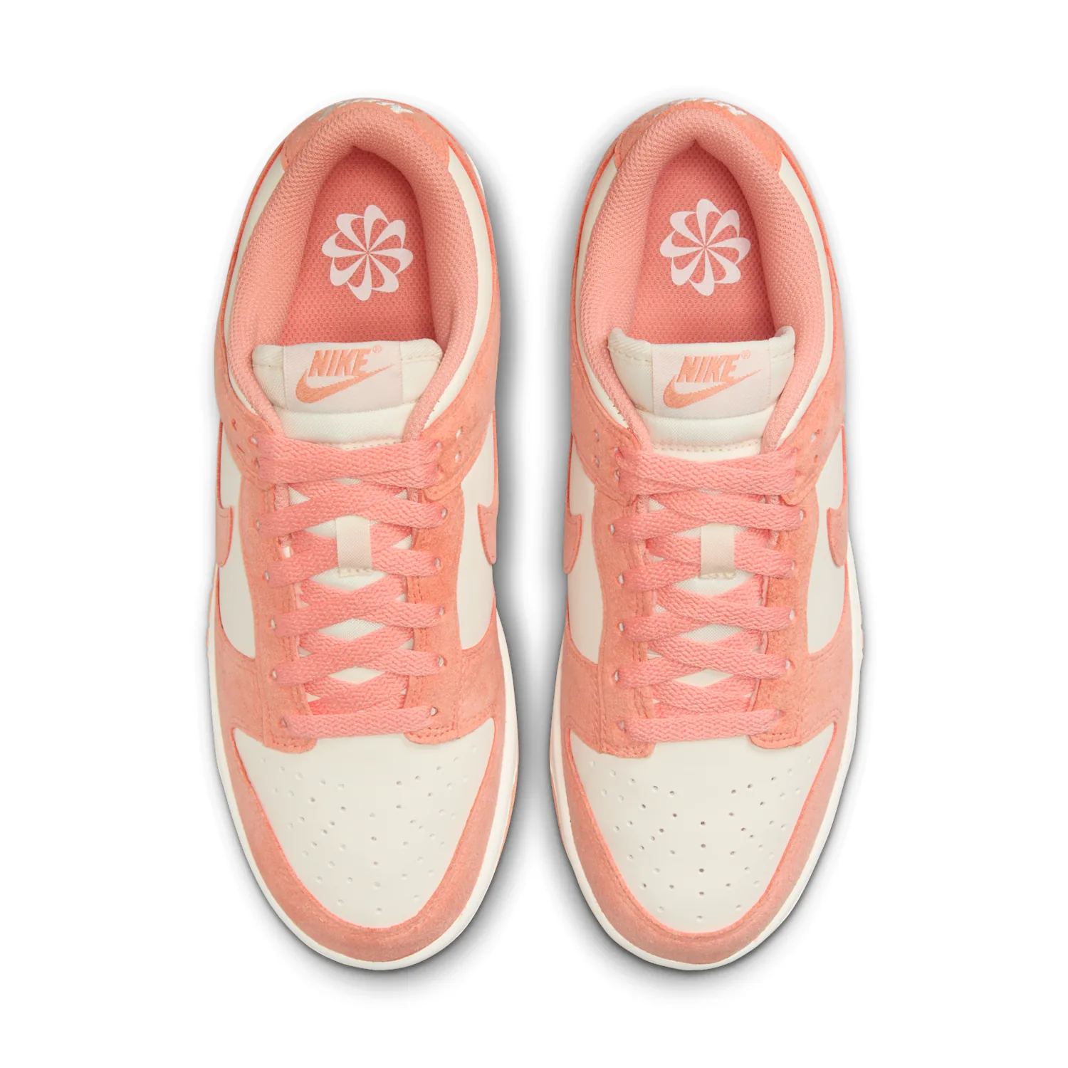 Nike Dunk Low image 4