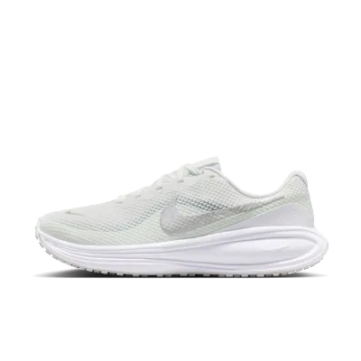 Nike Revolution 8
