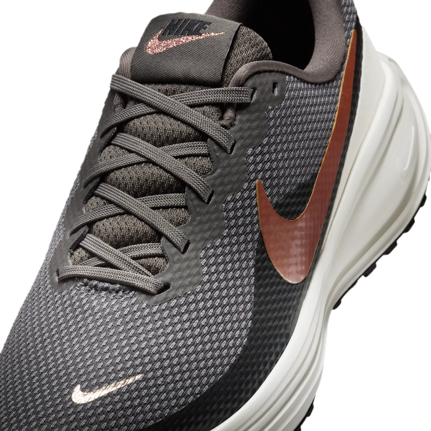 Nike Revolution 8 image 7