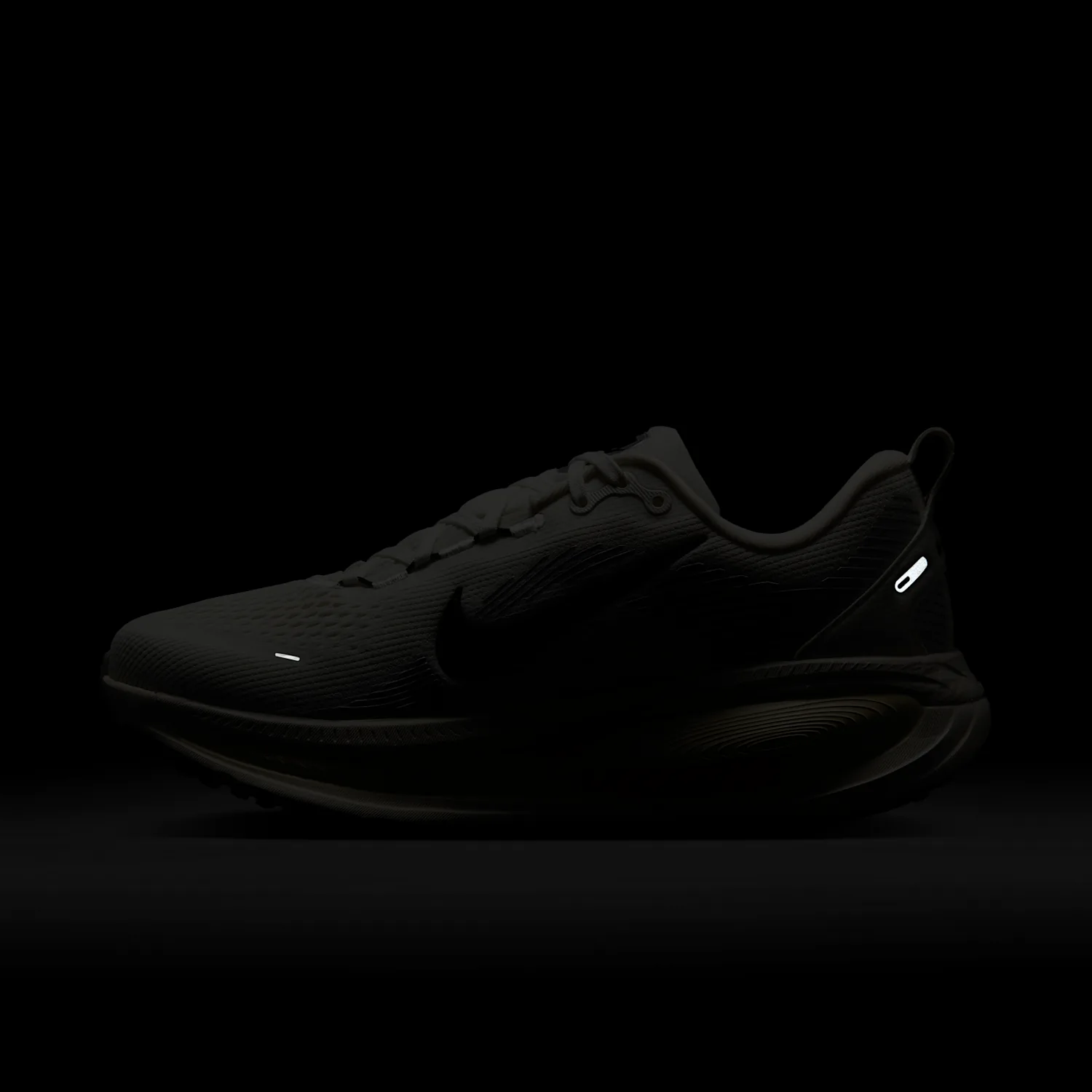 Nike Vomero 18 image 3