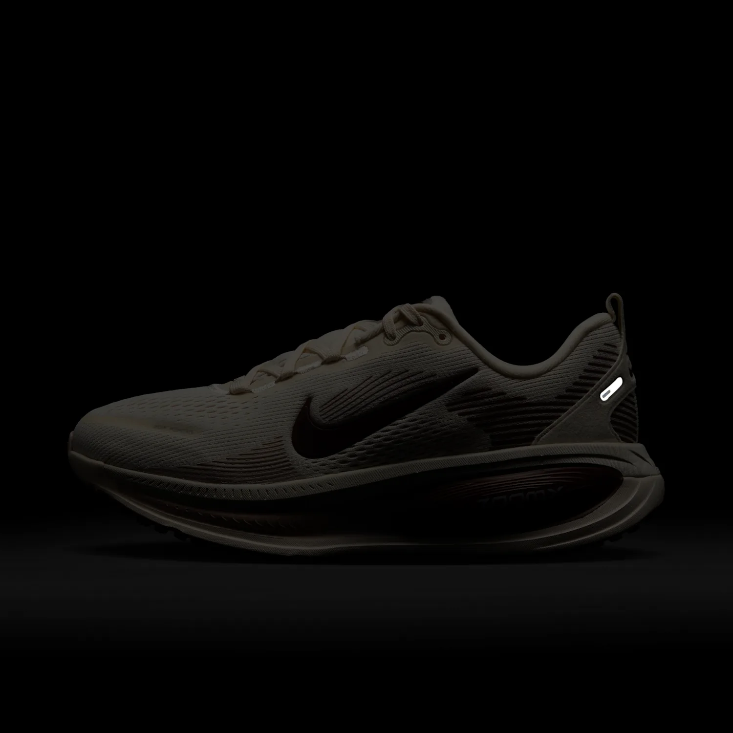 Nike Vomero 18 image 2