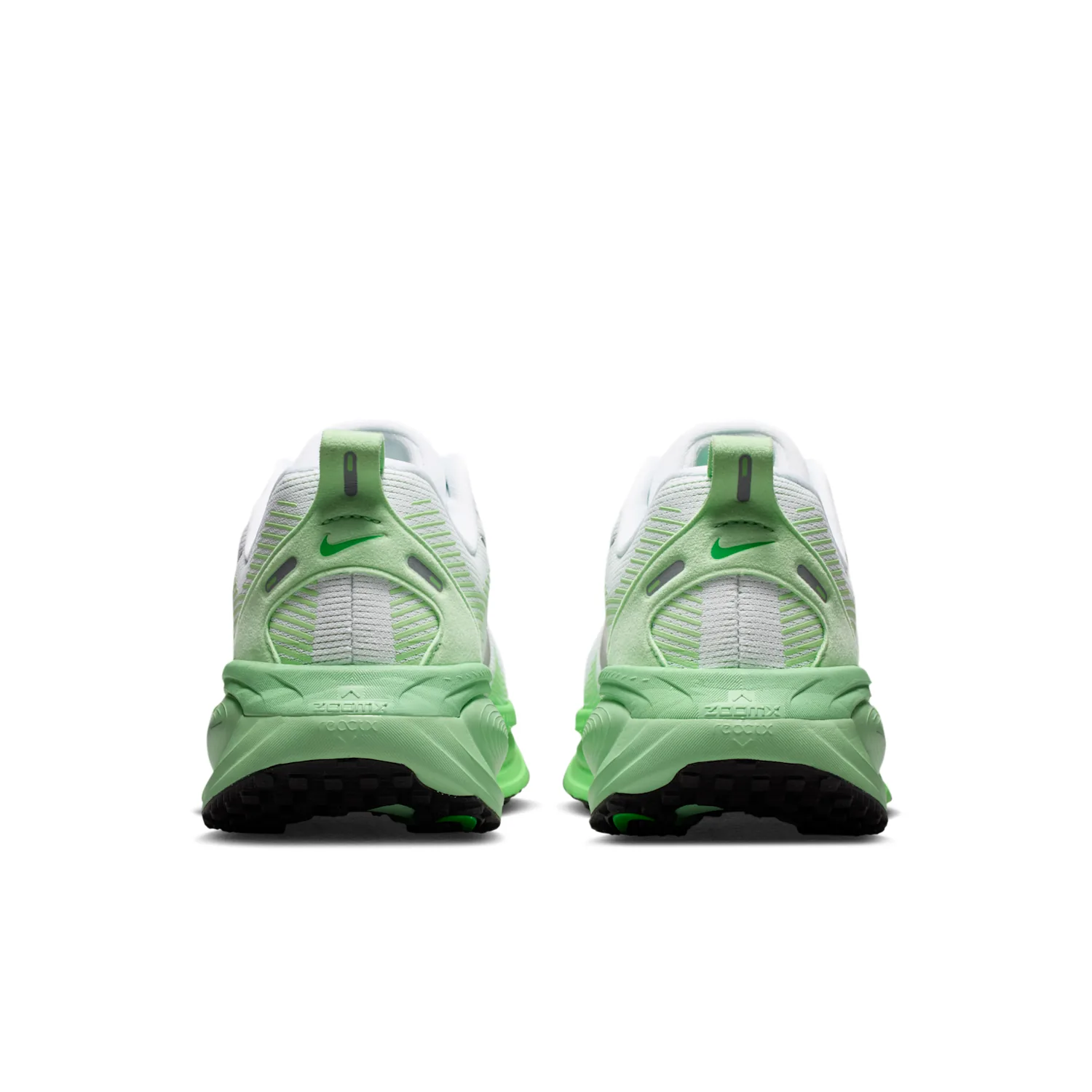Nike Vomero 18 image 6