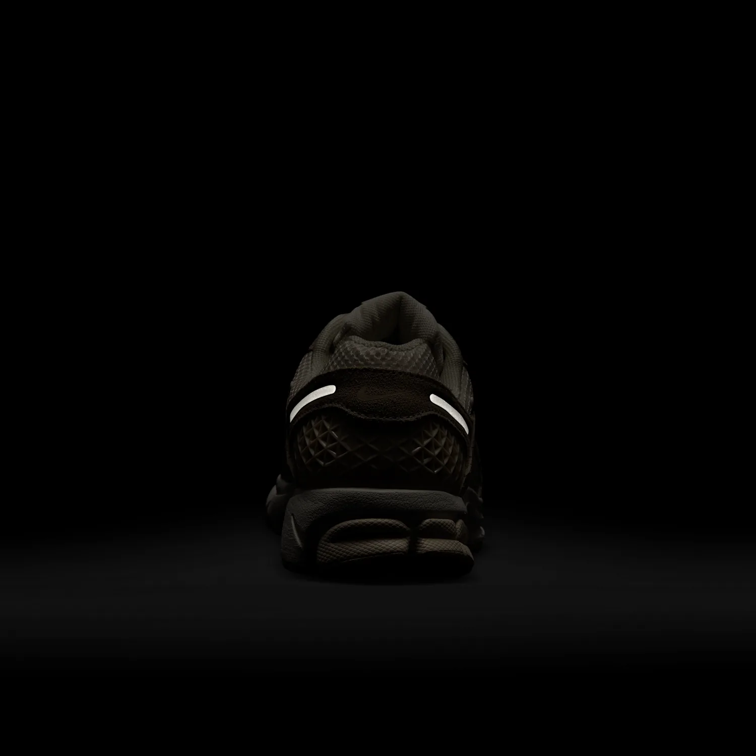 Nike Zoom Vomero 5 image 2