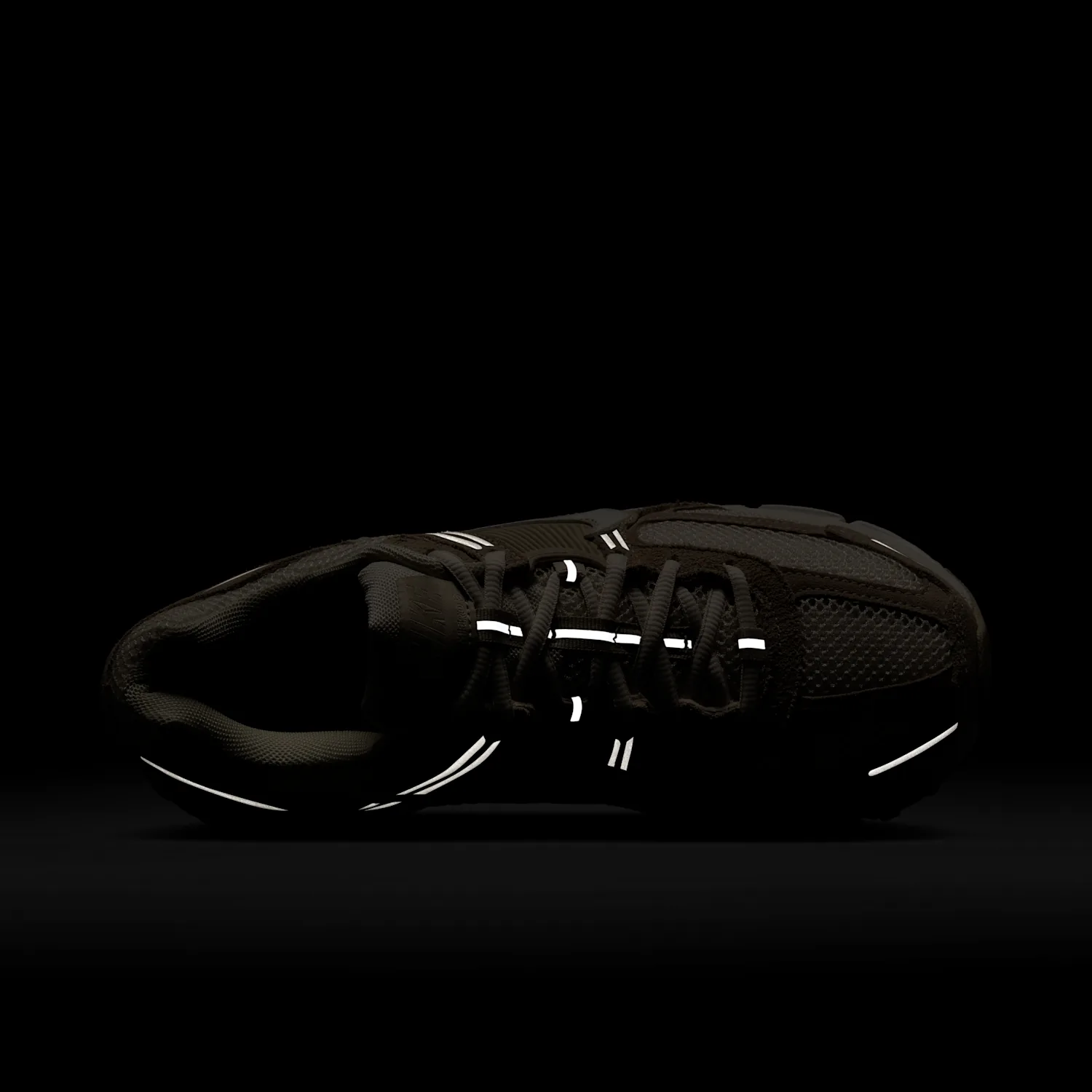 Nike Zoom Vomero 5 image 12