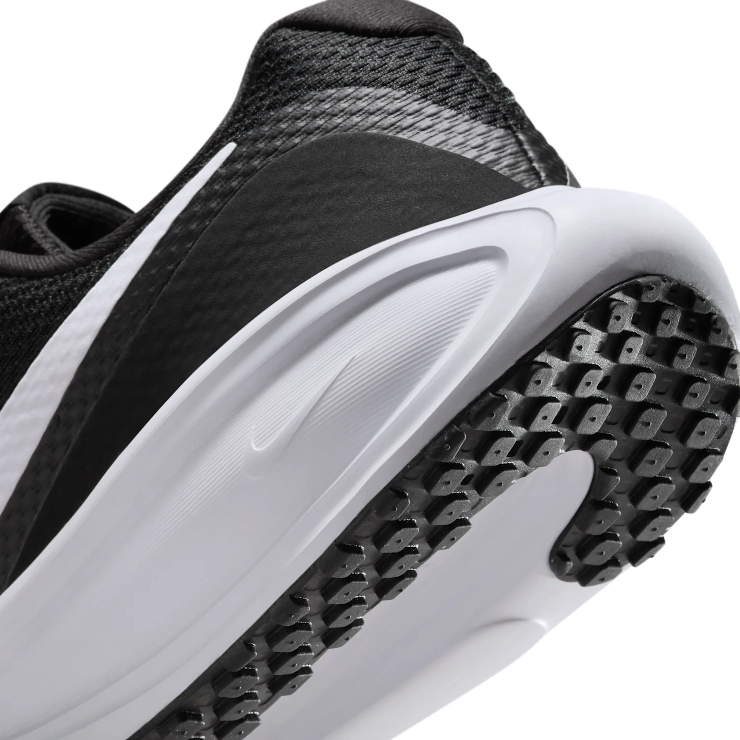 Nike Revolution 8 image 8