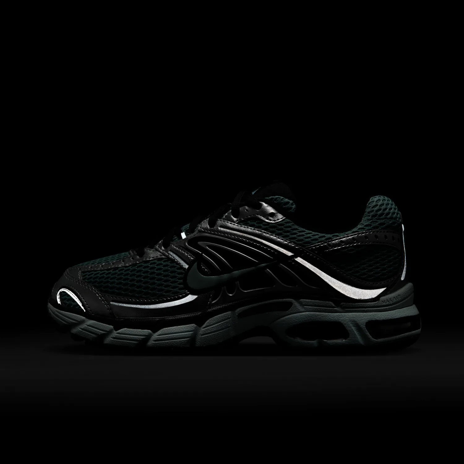 Nike Air Max Moto 2K image 9