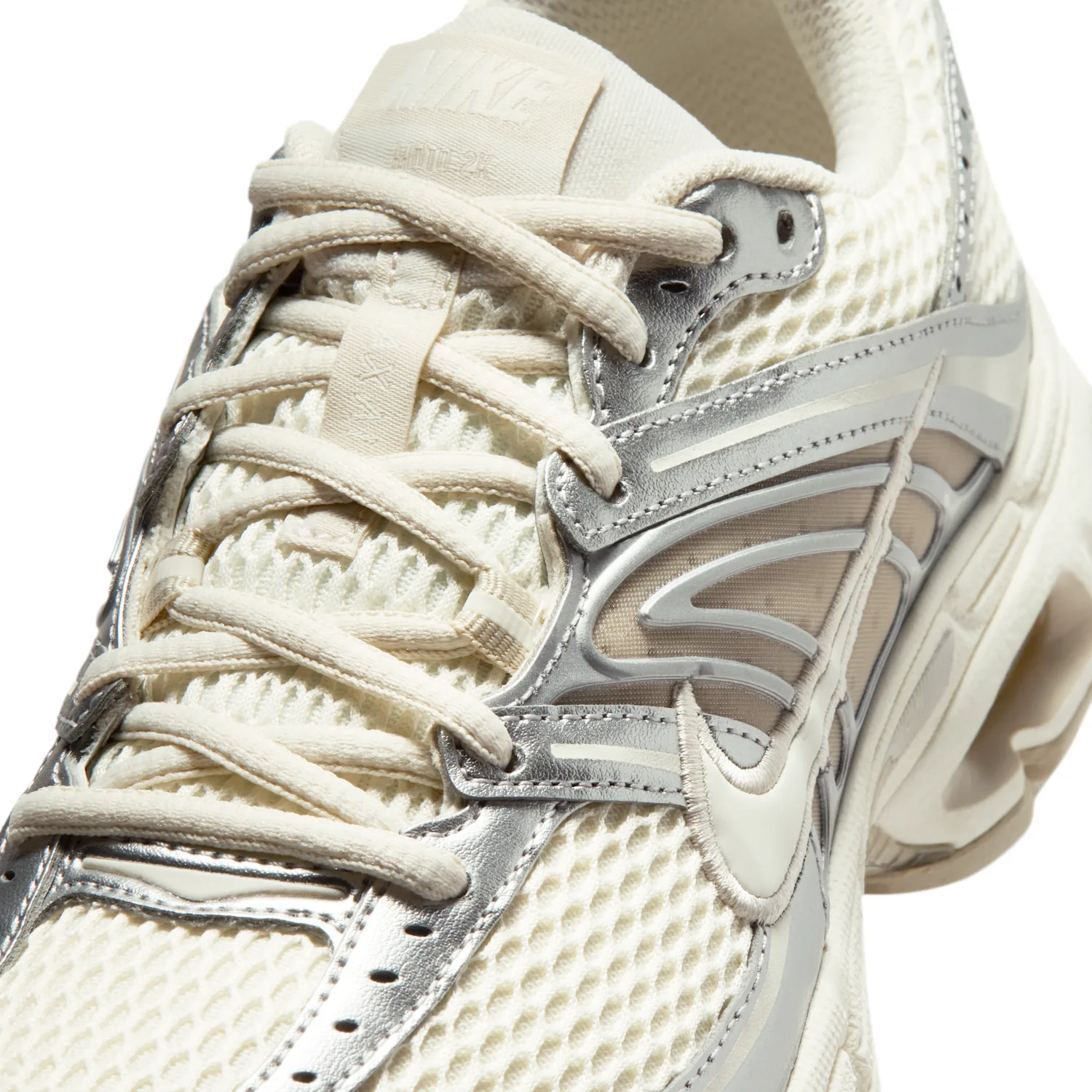Nike Air Max Moto 2K image 7