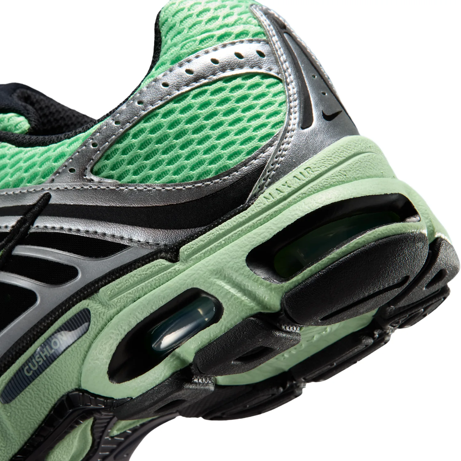 Nike Air Max Moto 2K image 8