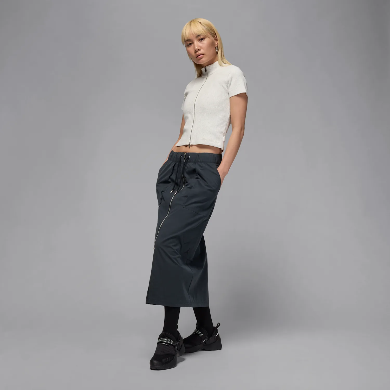 Jordan Trunner LX image 2