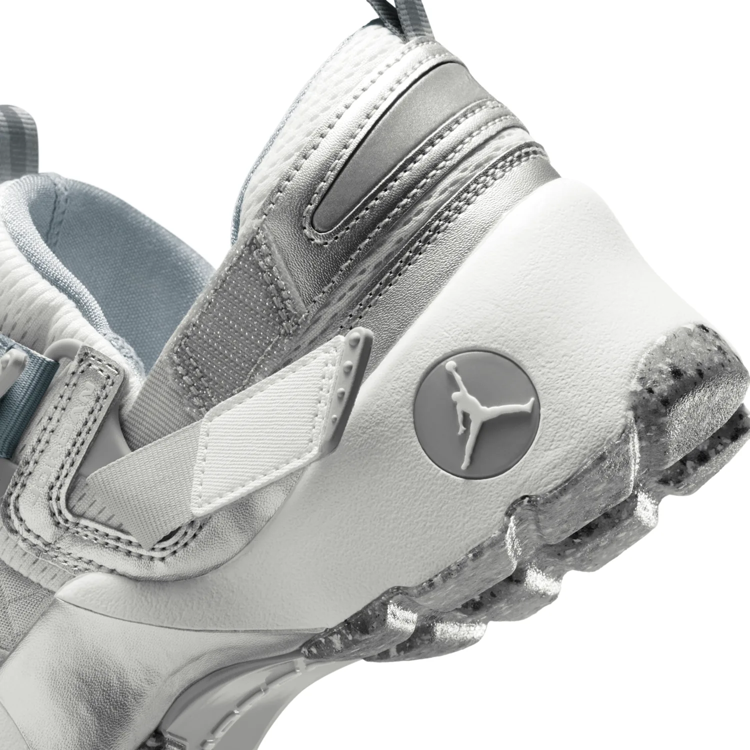 Jordan Trunner LX image 8