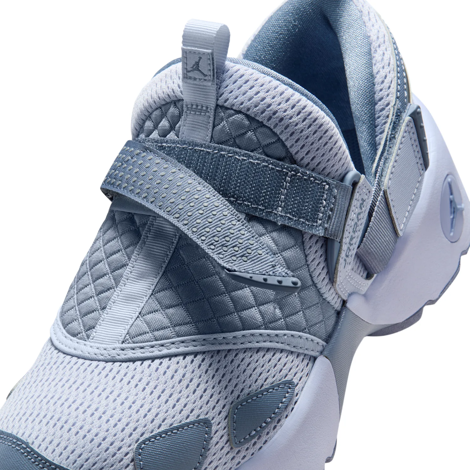 Jordan Trunner LX image 8