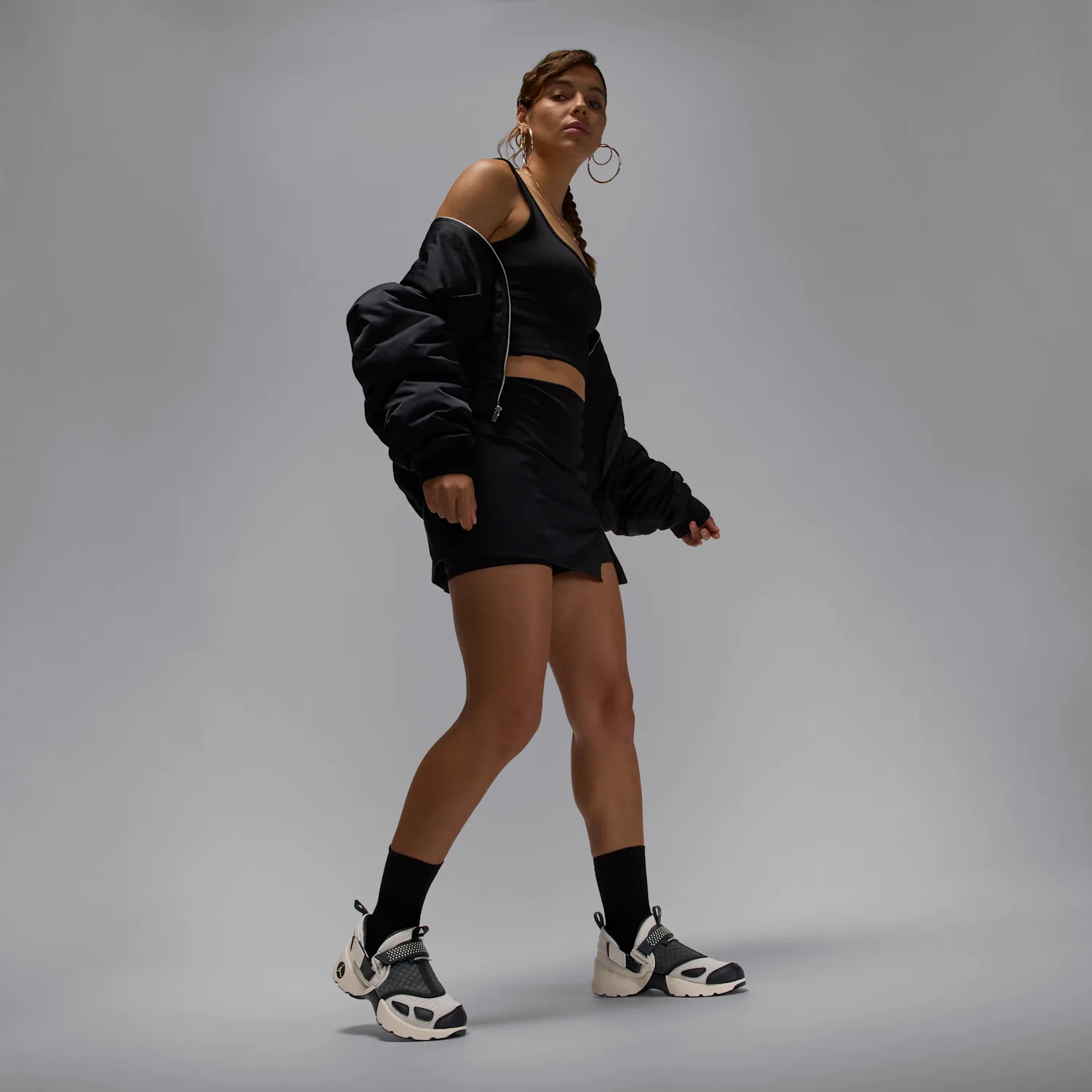 Jordan Trunner LX image 4