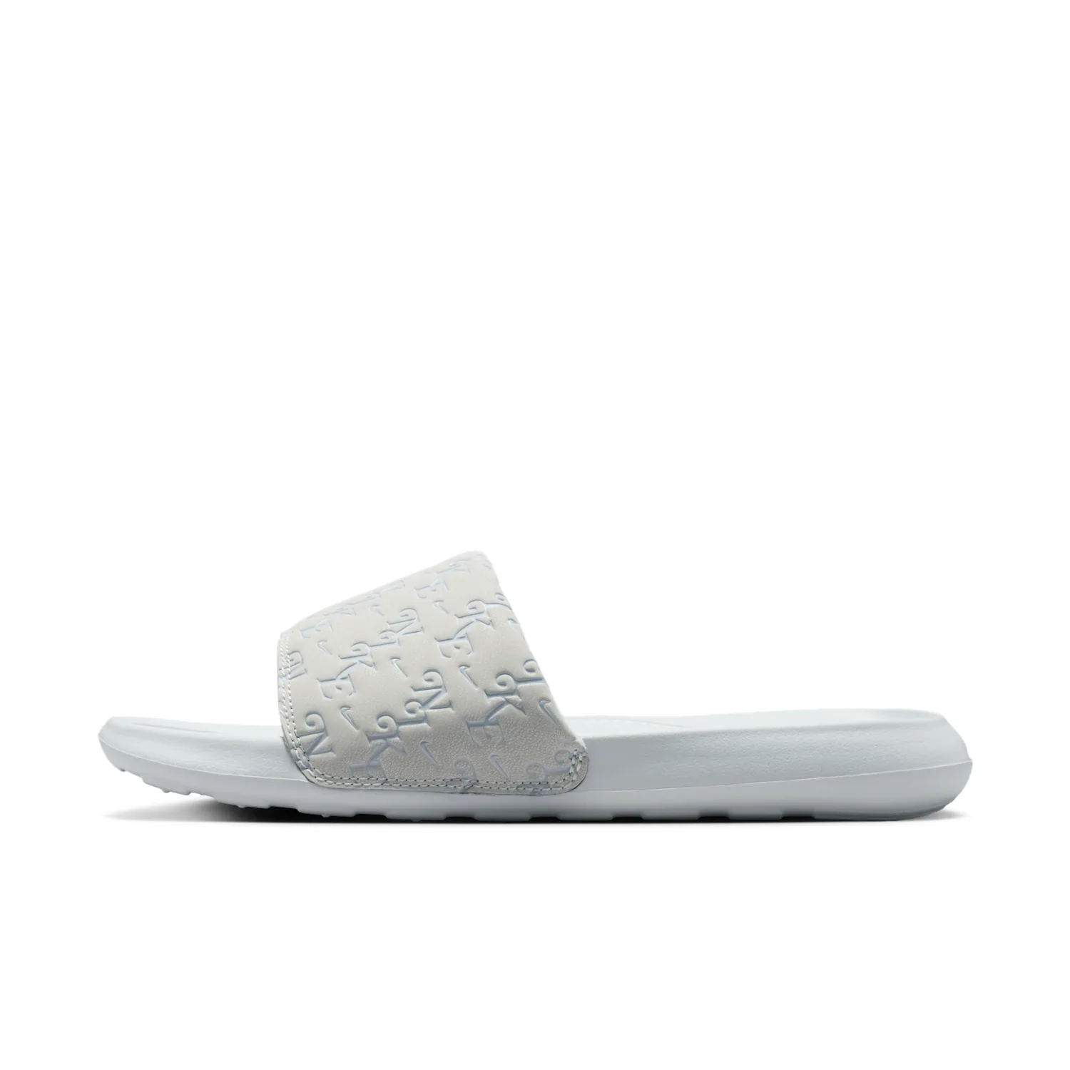 Nike Victori One image 2