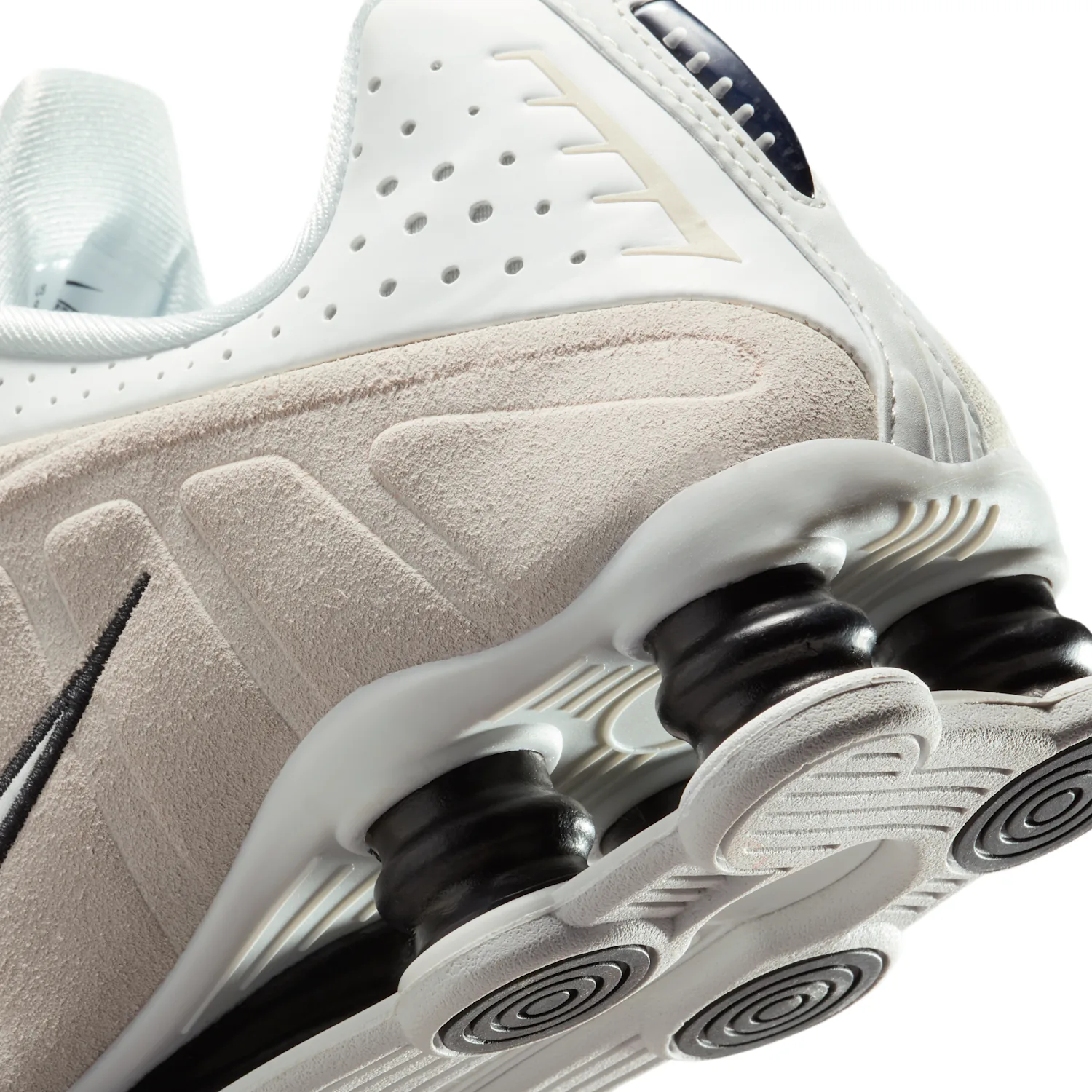 Nike Shox R4 image 8