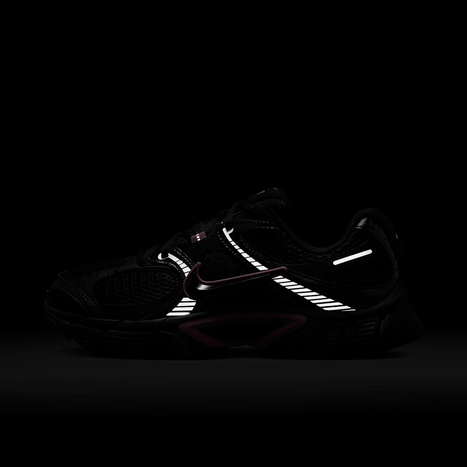 Nike V5 RNR image 2