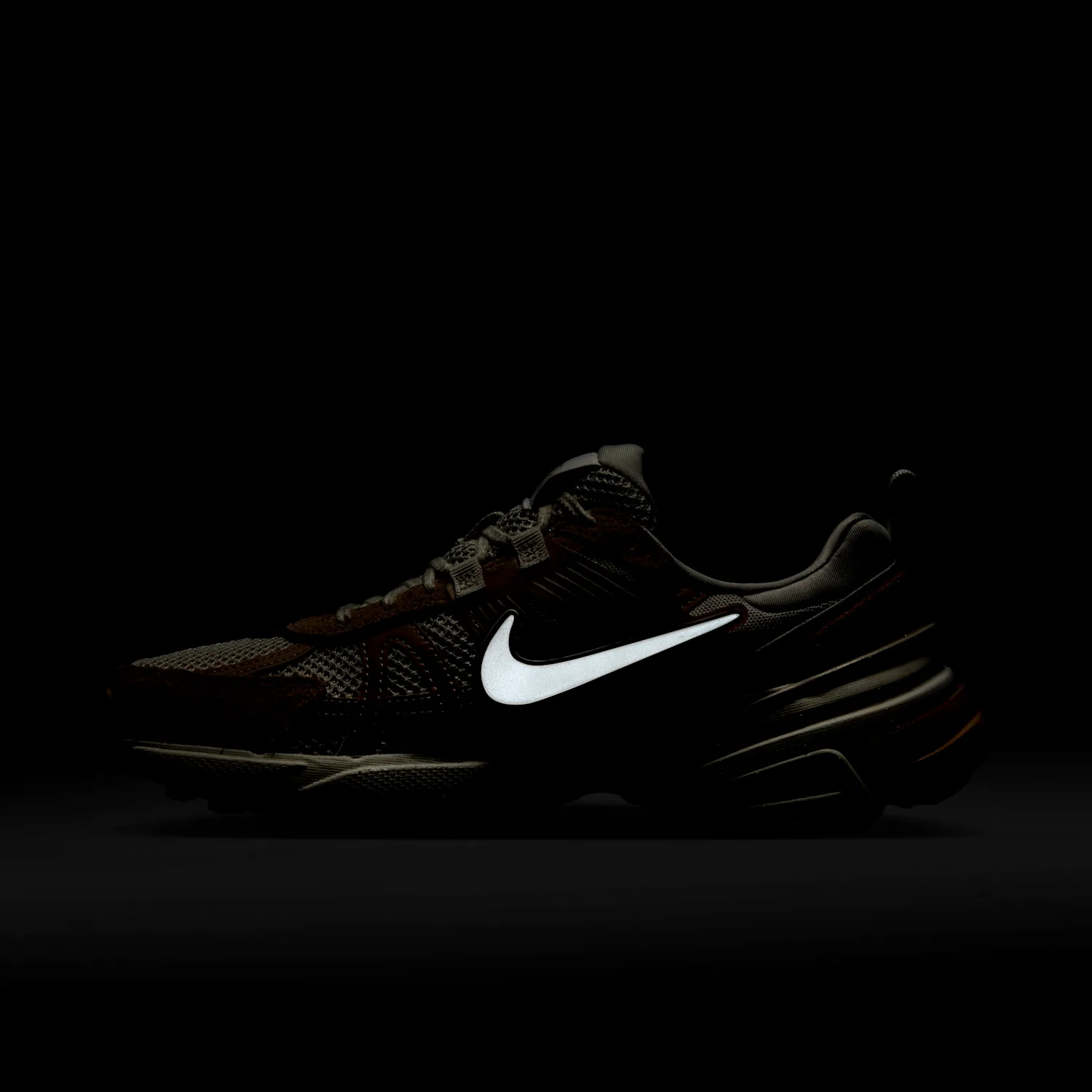 Nike V2K Run image 2