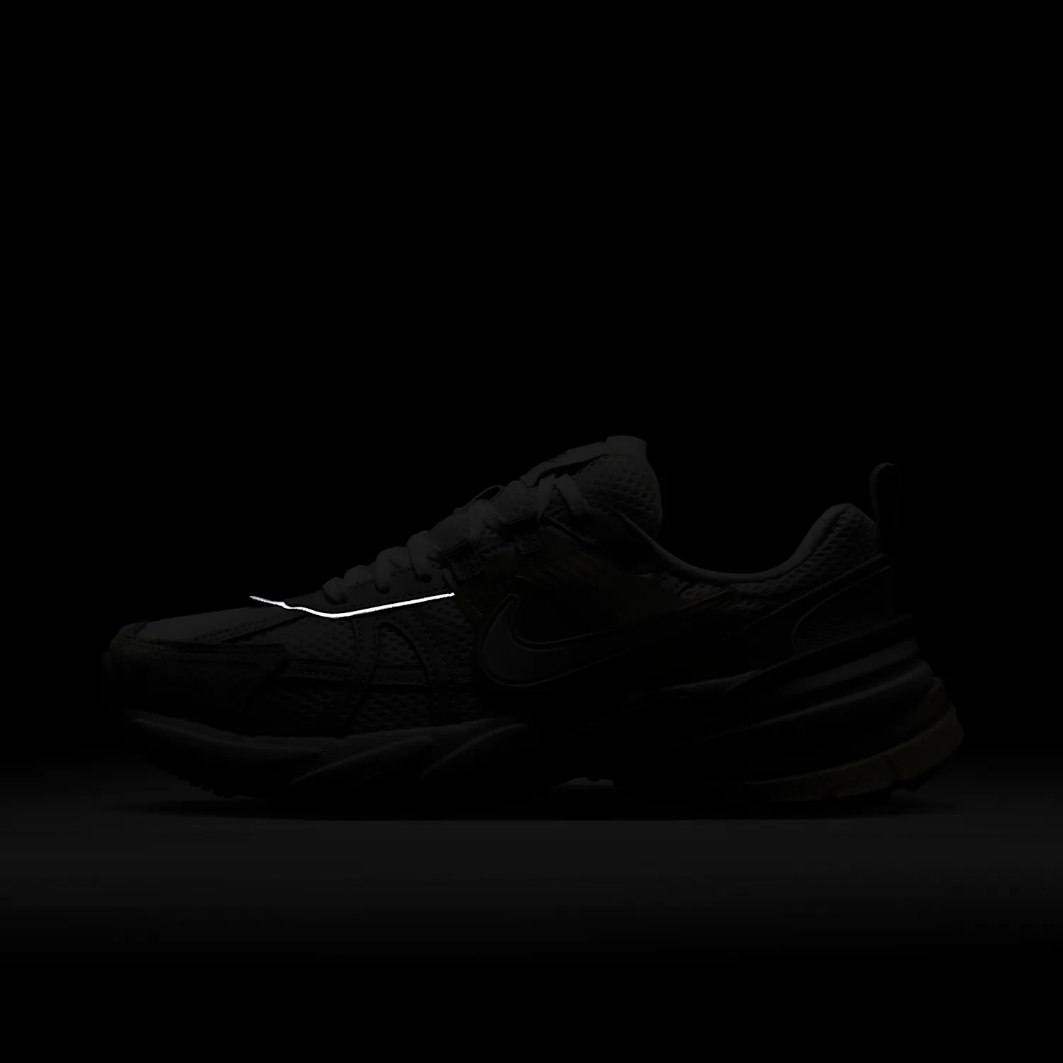Nike V2K Run image 2