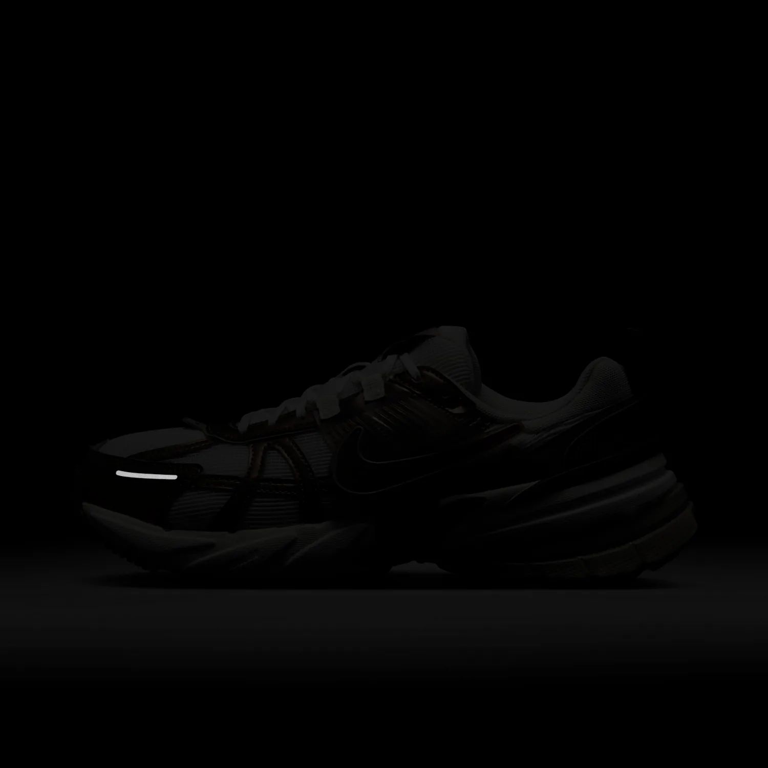 Nike V2K Run image 9