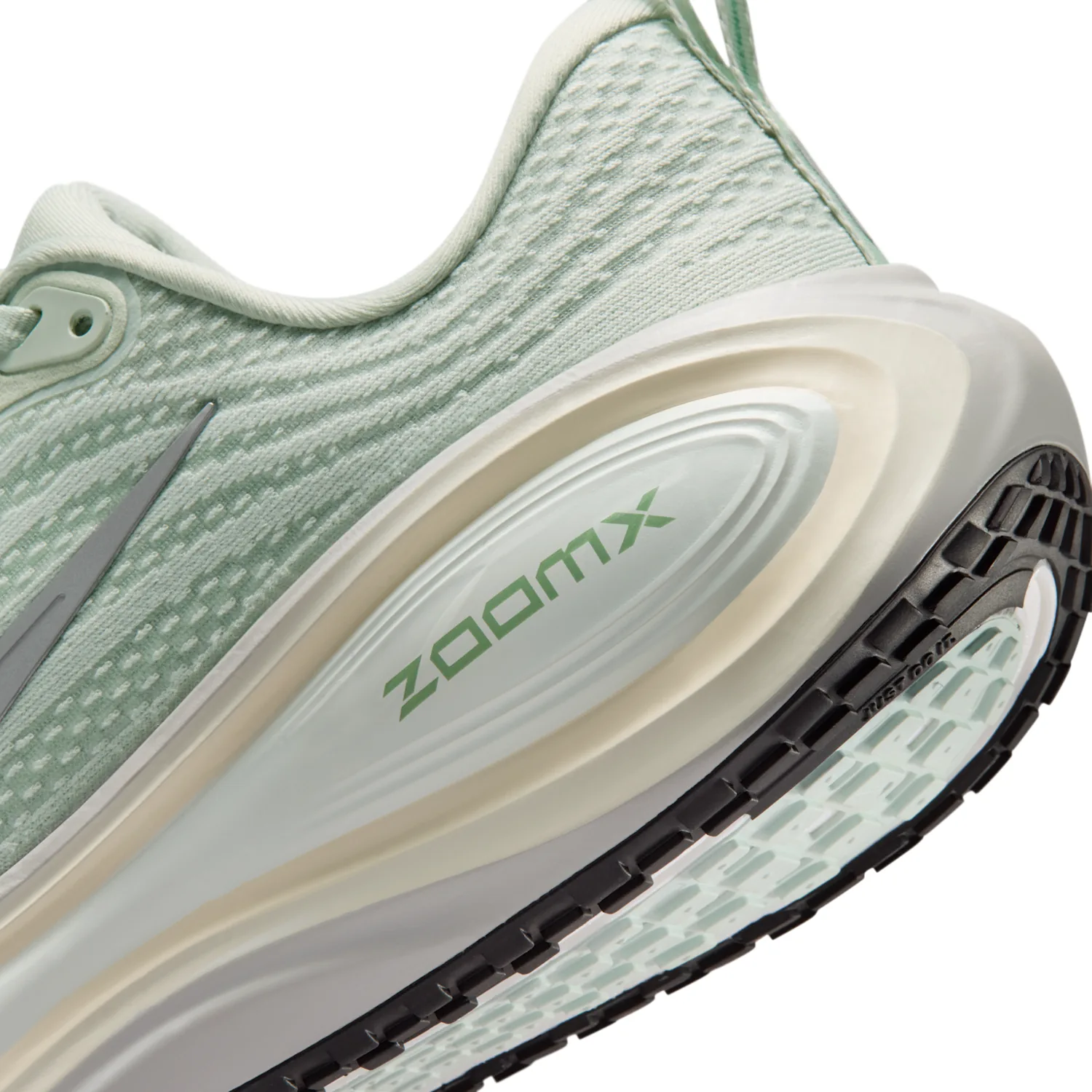 Nike Vomero Plus image 8
