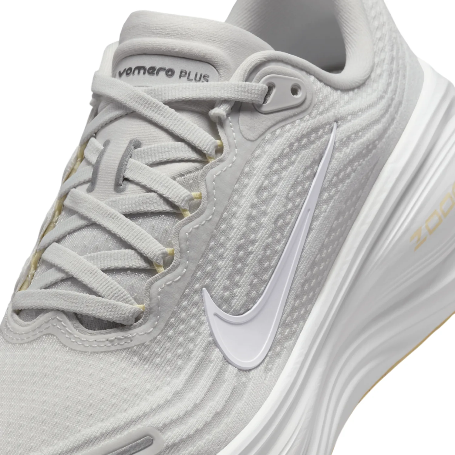 Nike Vomero Plus image 7