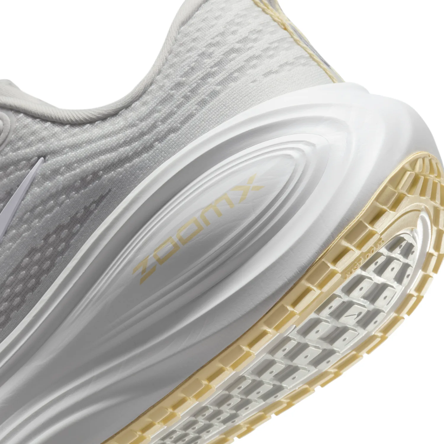 Nike Vomero Plus image 8